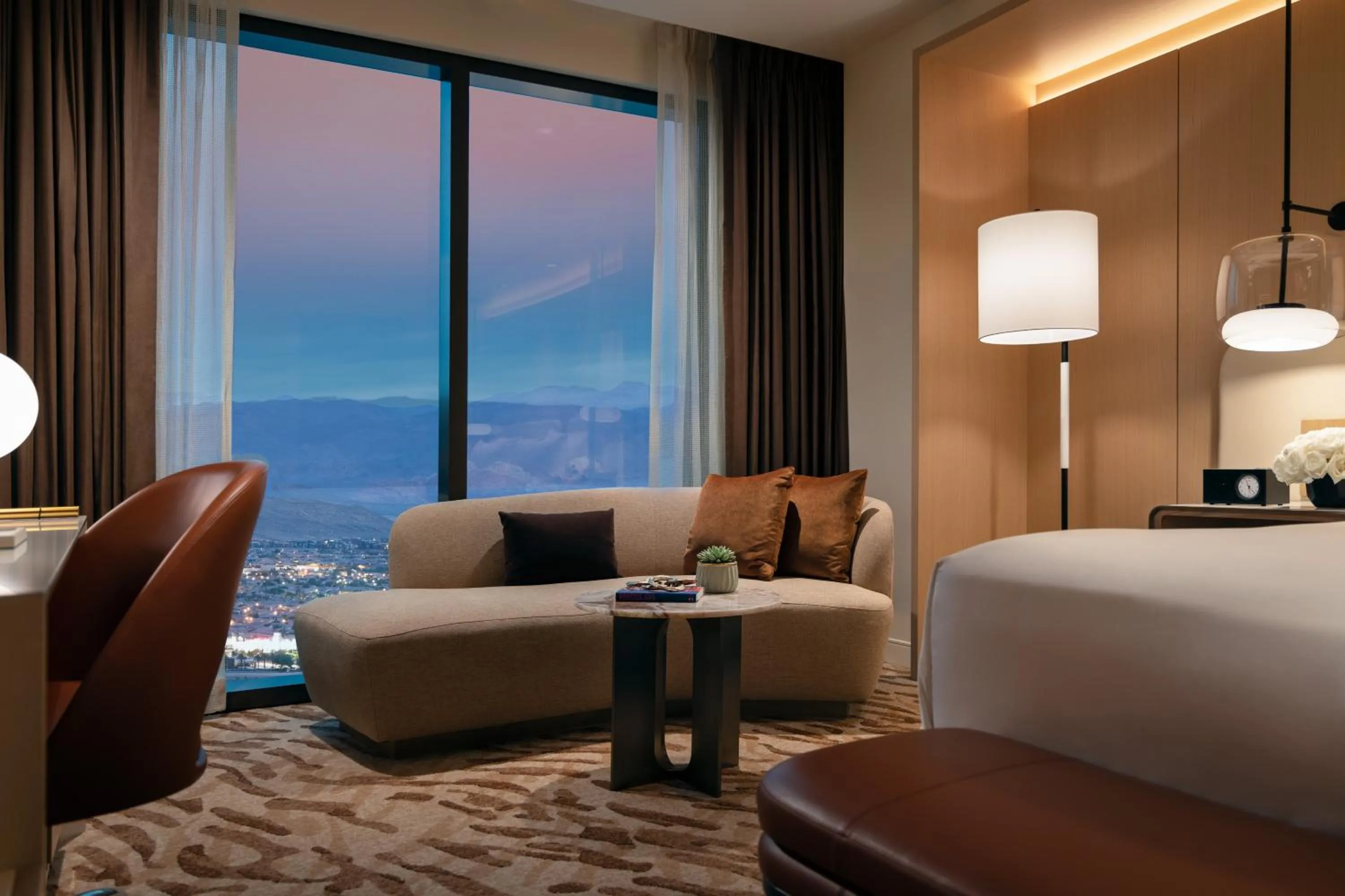 Seating area, Bed in Durango Casino & Resort