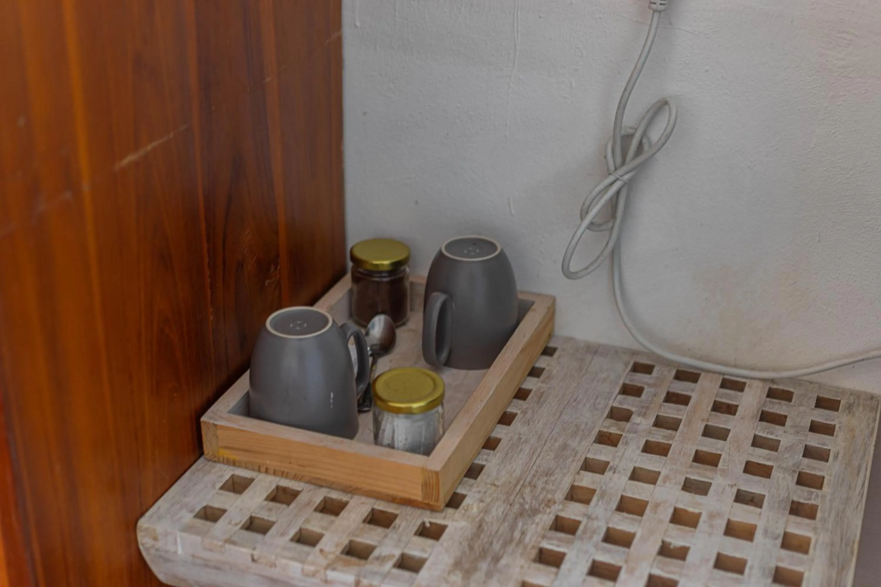 Coffee/tea facilities in La Village Hill View