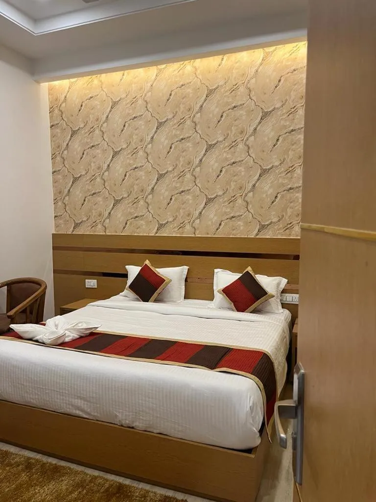 Bed in Hotel Royal Casa