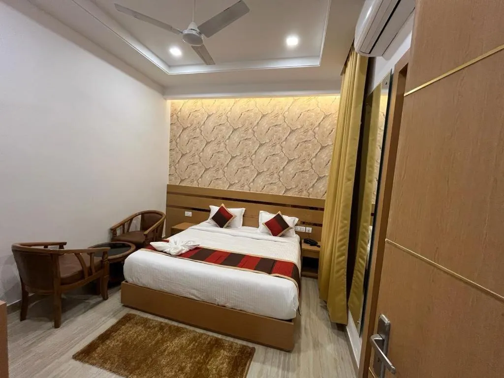 Bed in Hotel Royal Casa