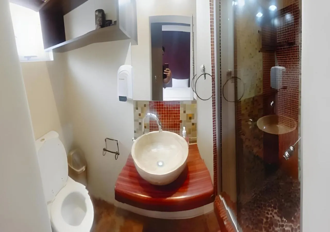 Shower in Kzn Park View Guest House