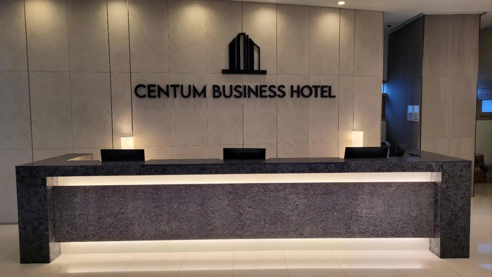 Lobby or reception in Centum Business Hotel