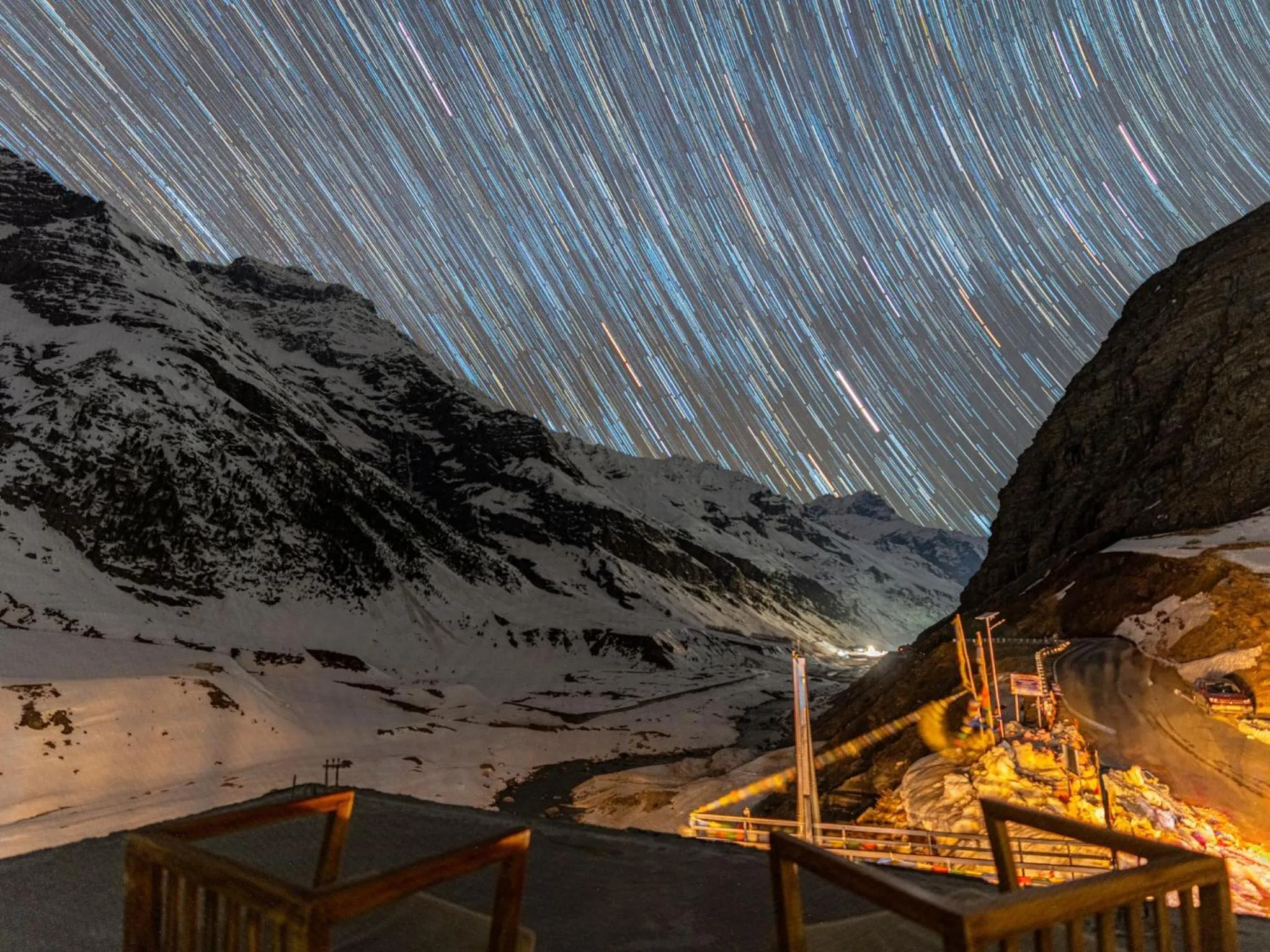 Night in Moustache Koksar Luxuria, Sissu