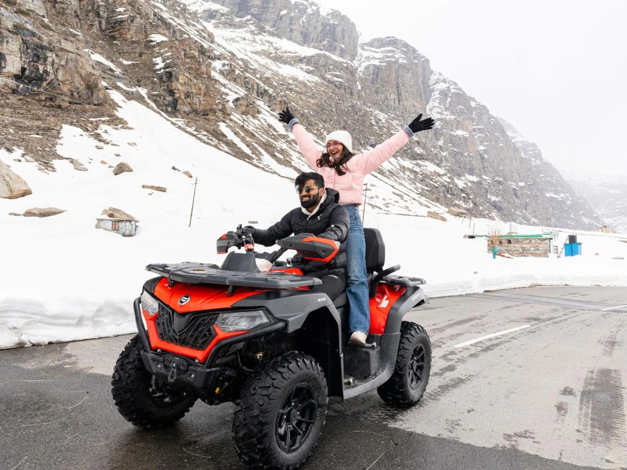 People in Moustache Koksar Luxuria, Sissu