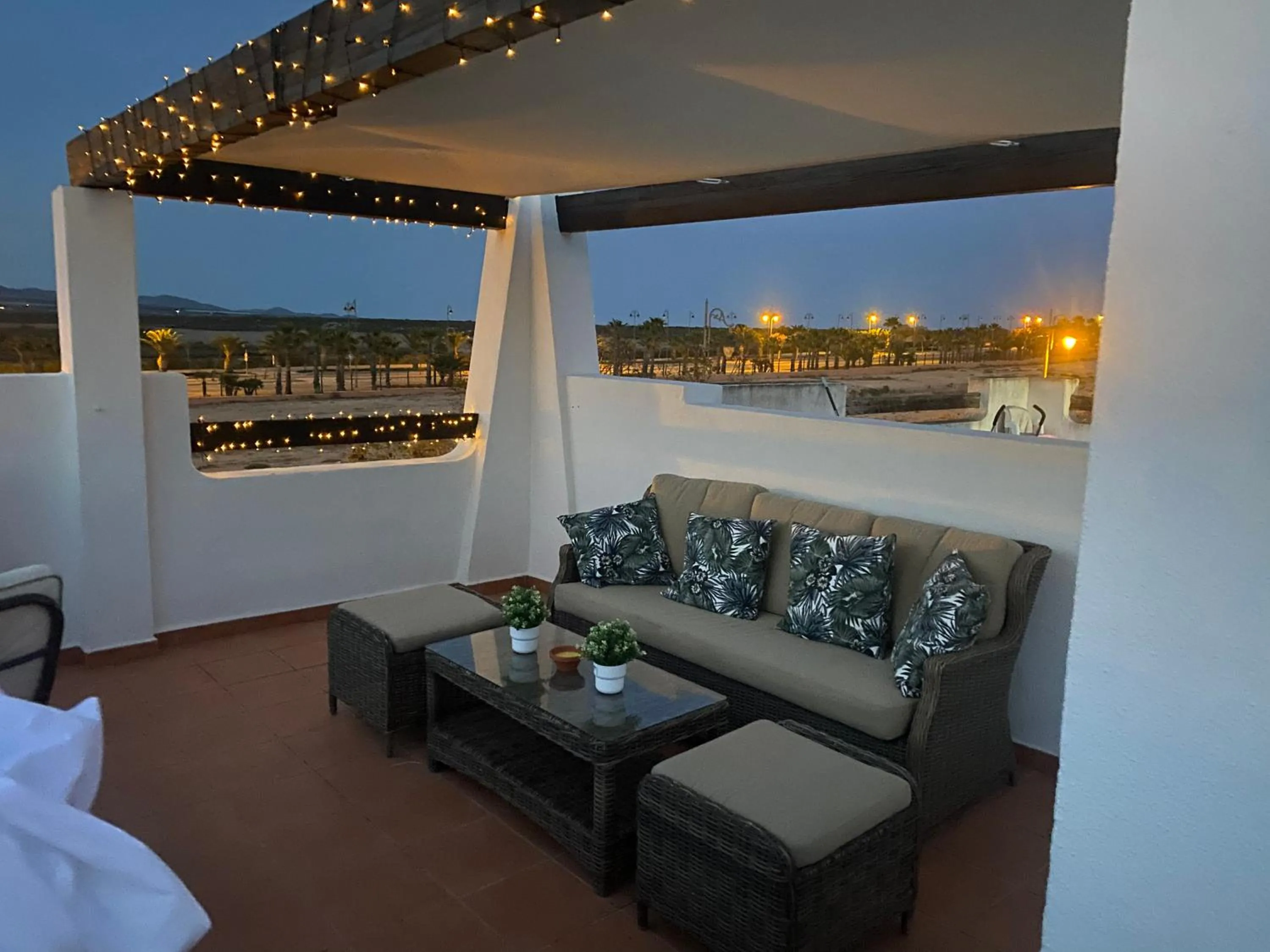 Balcony/Terrace in Naranjos Condado