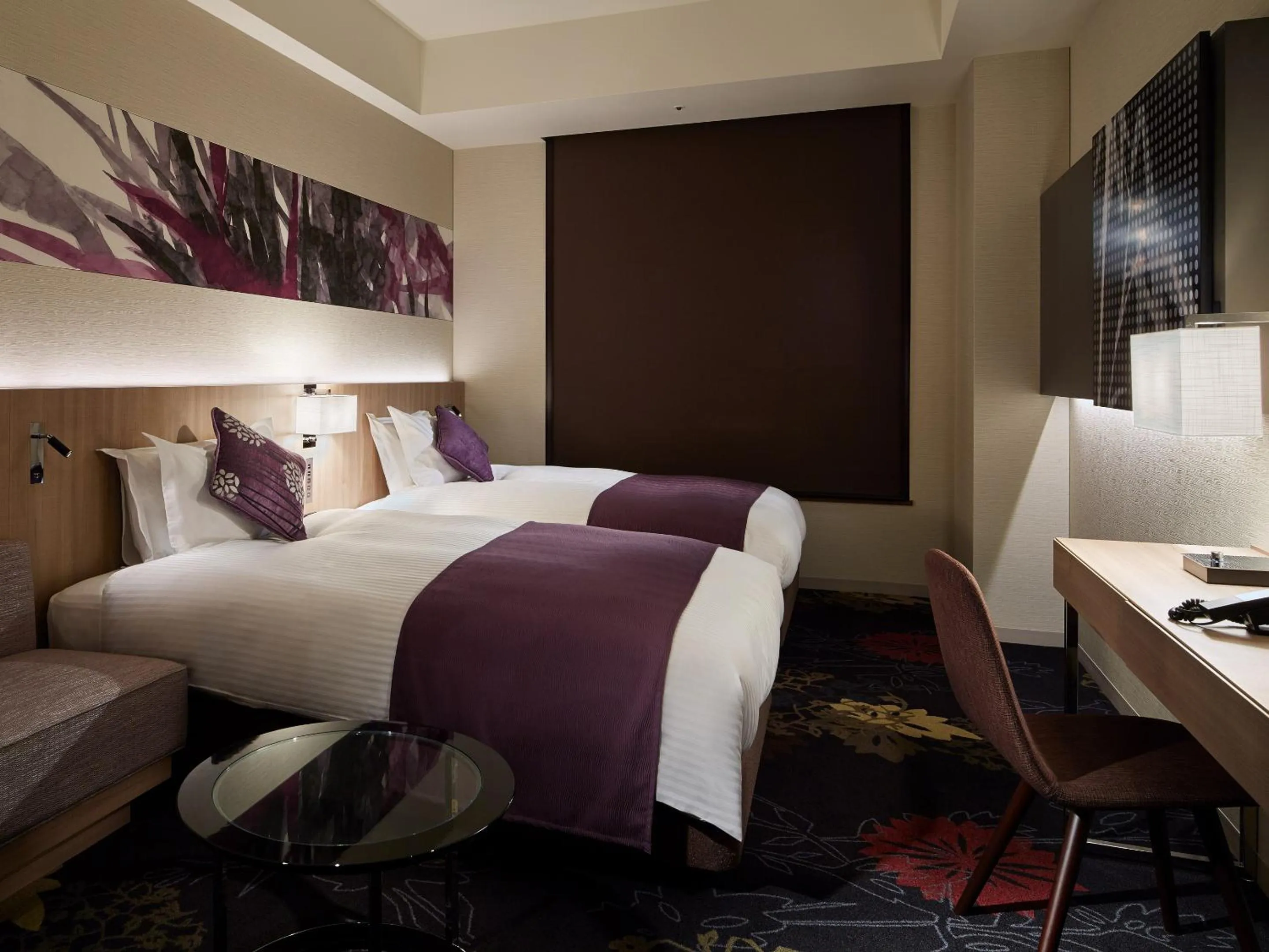 Photo of the whole room, Bed in Millennium Mitsui Garden Hotel Tokyo - Ginza