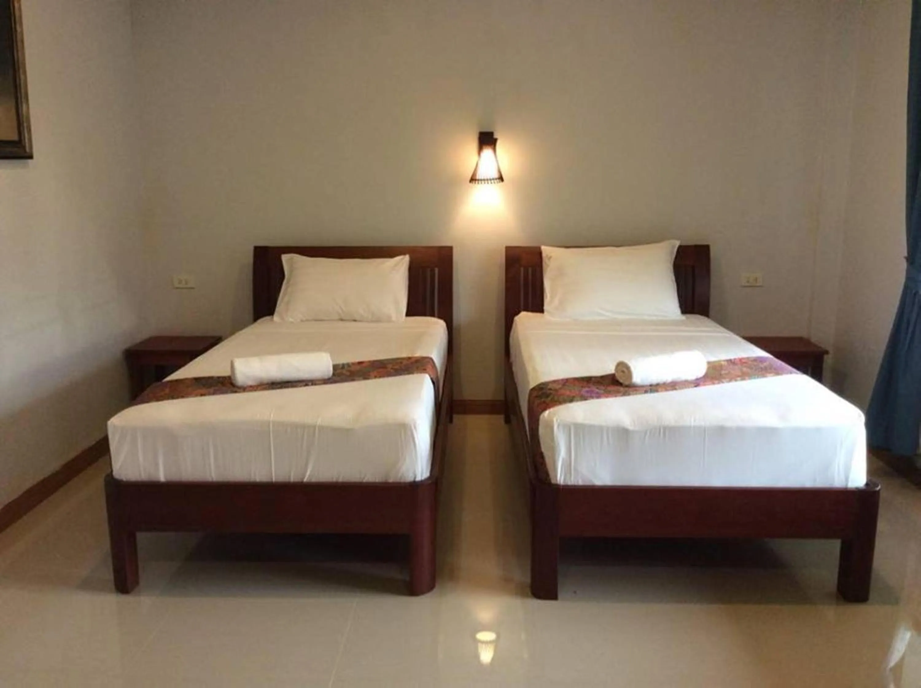 Bed in Lanta Wanida Resort