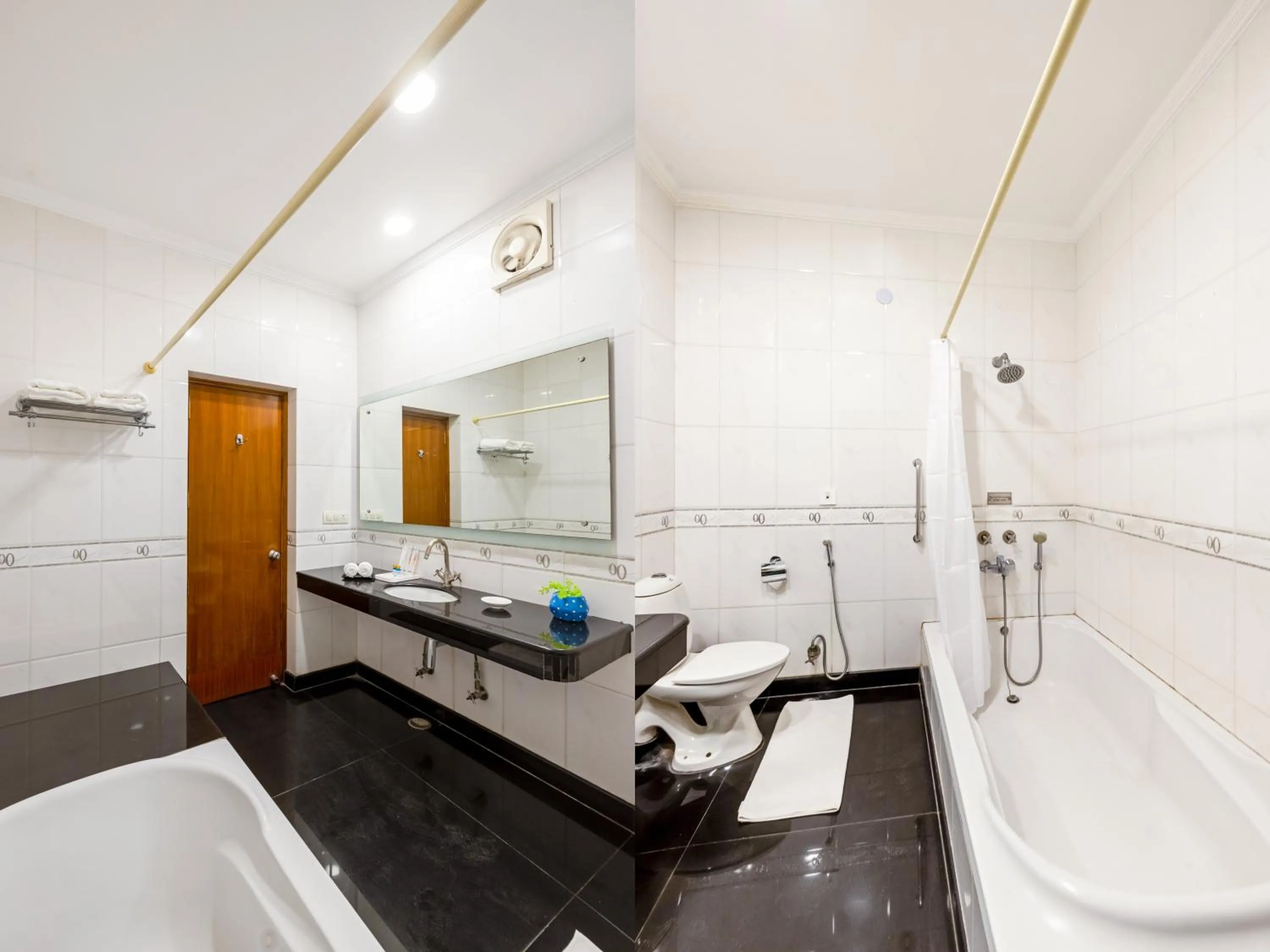 Bathroom in Aapno Ghar Resort & Amusement Park