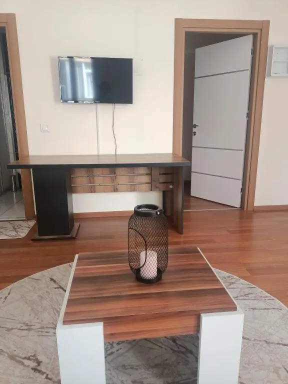 Old Town Grand Apart Hotel