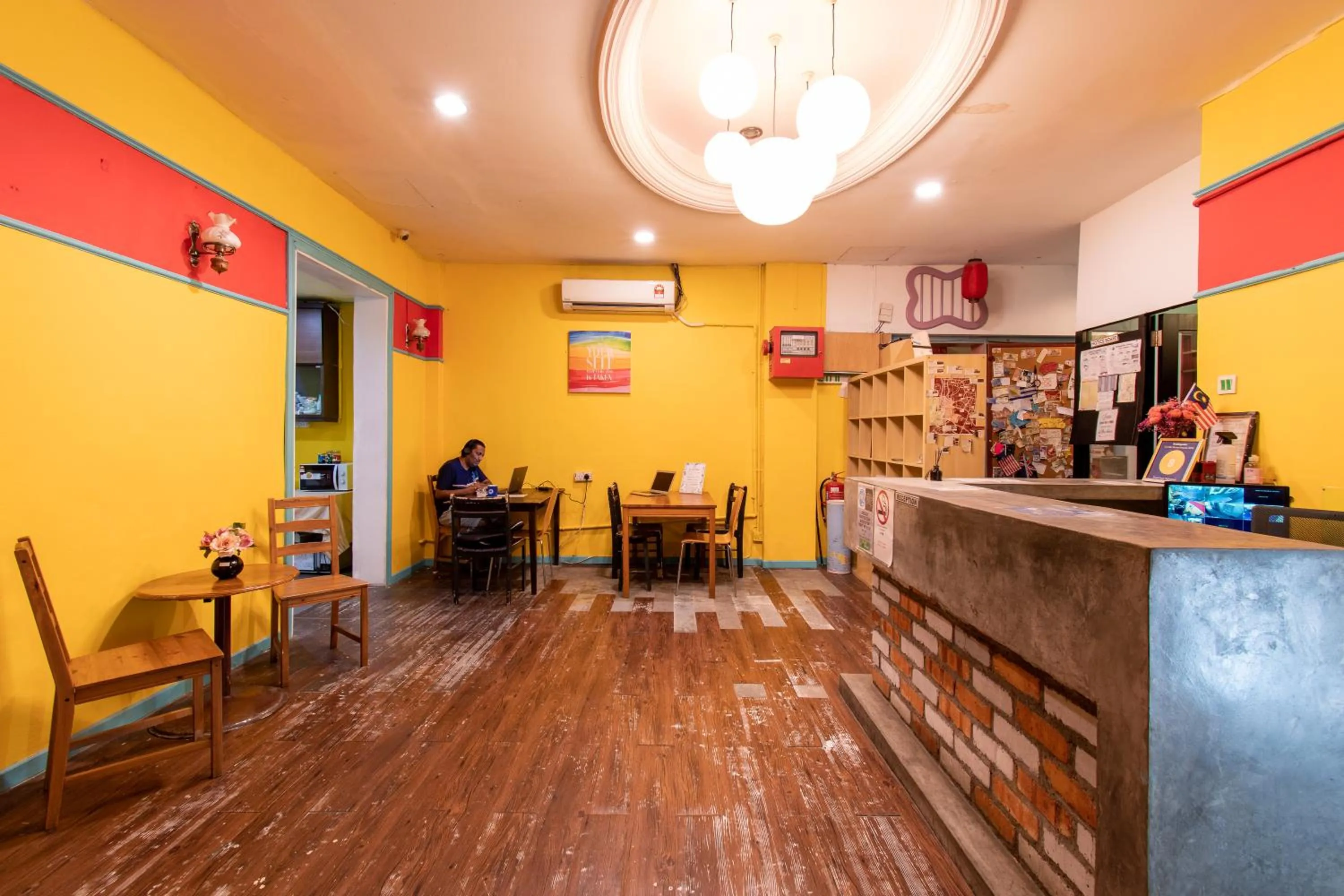 Travel Hub Highstreet