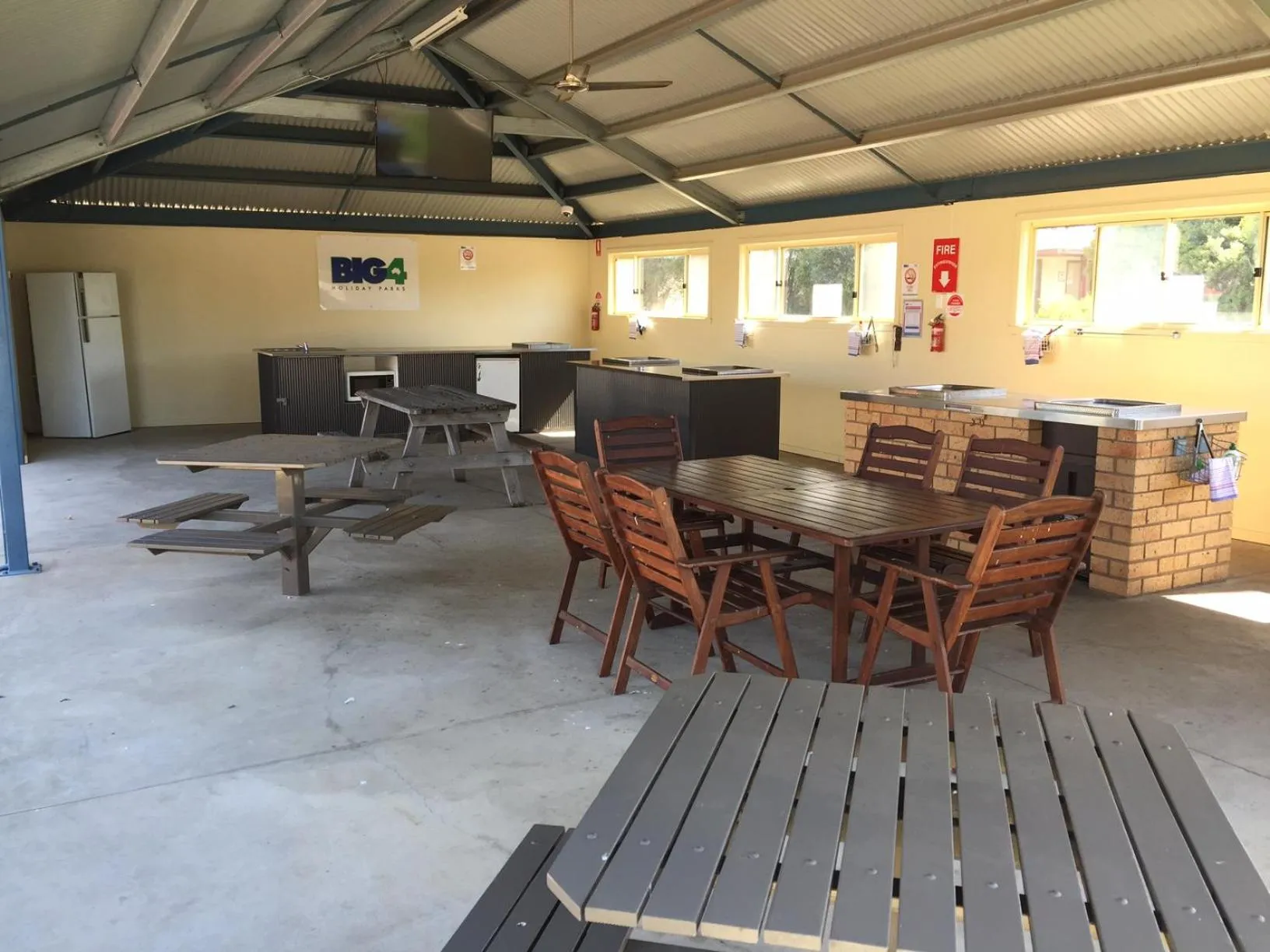Kitchen or kitchenette in BIG4 Shepparton Park Lane Holiday Park