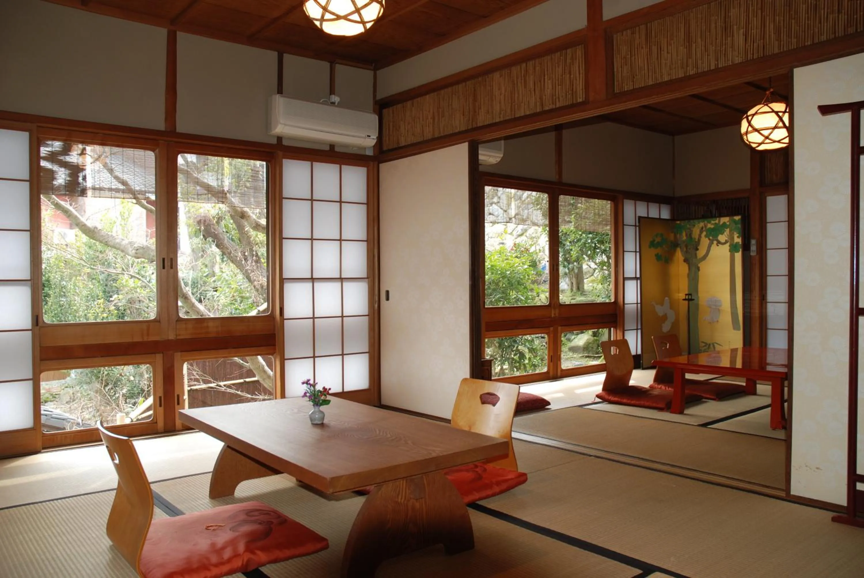 Photo of the whole room in Yadoya Manjiro