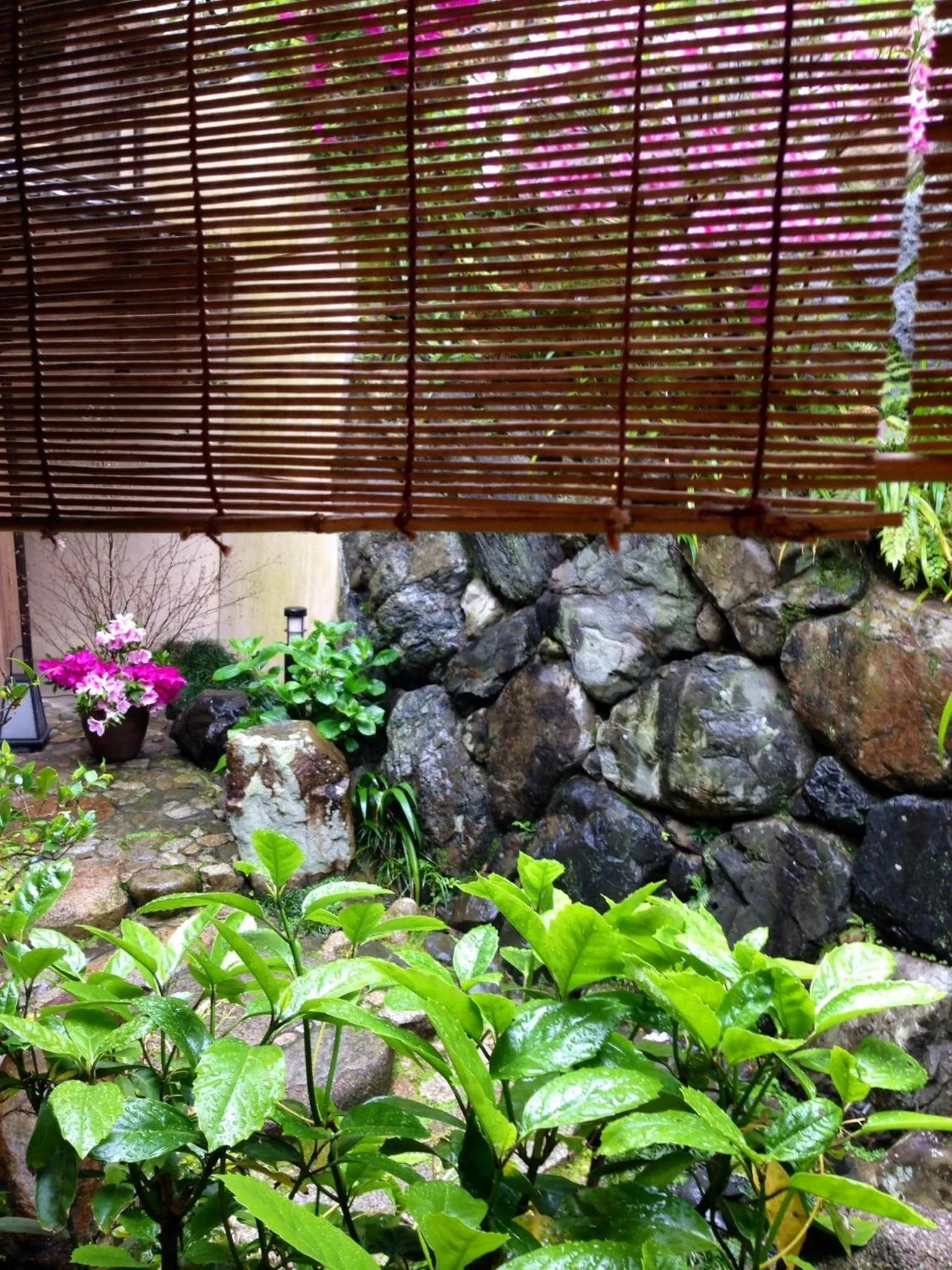 Decorative detail in Yadoya Manjiro