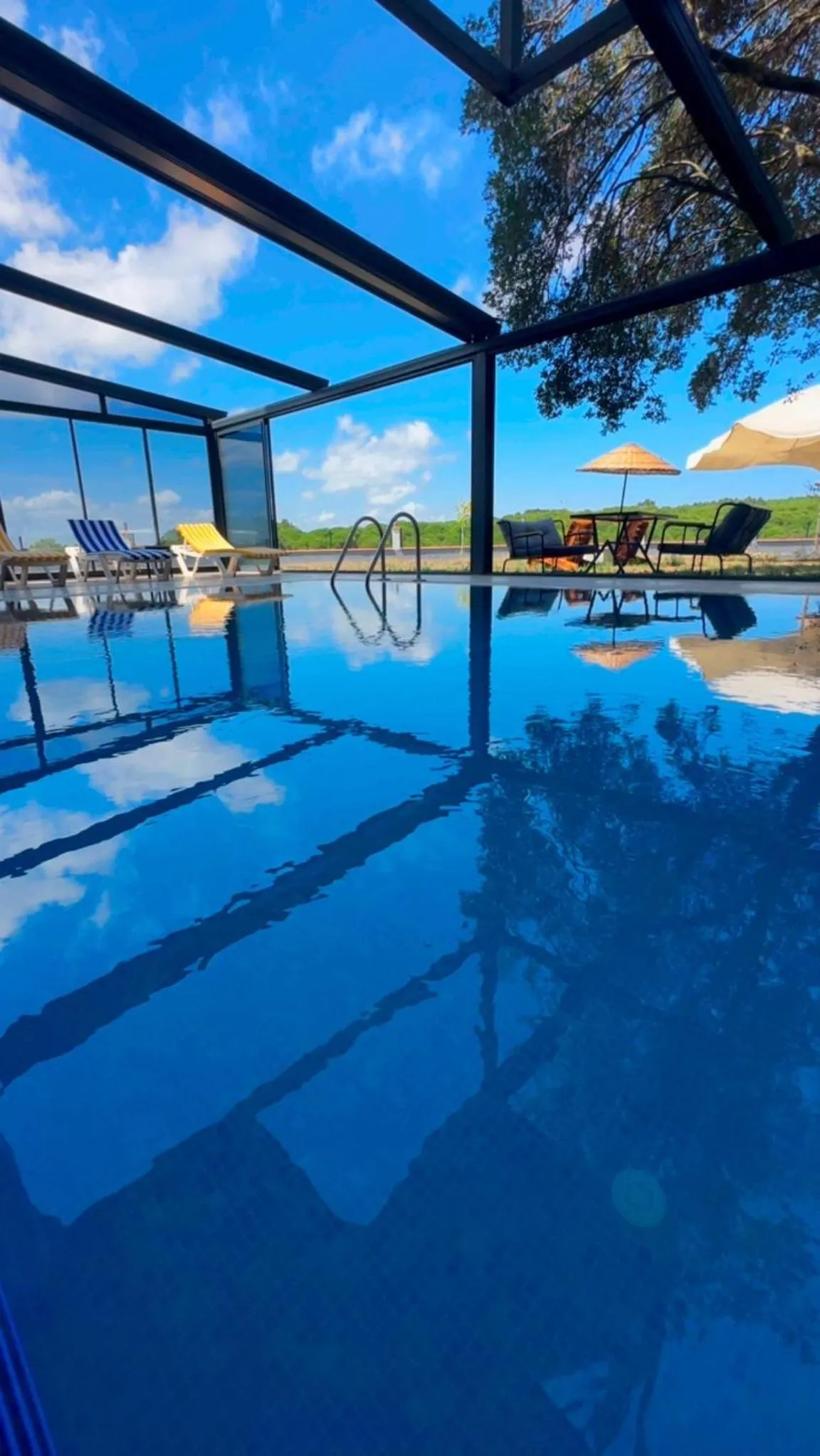 Swimming pool in Green Roof Boutique Hotel & SPA Istanbul Airport