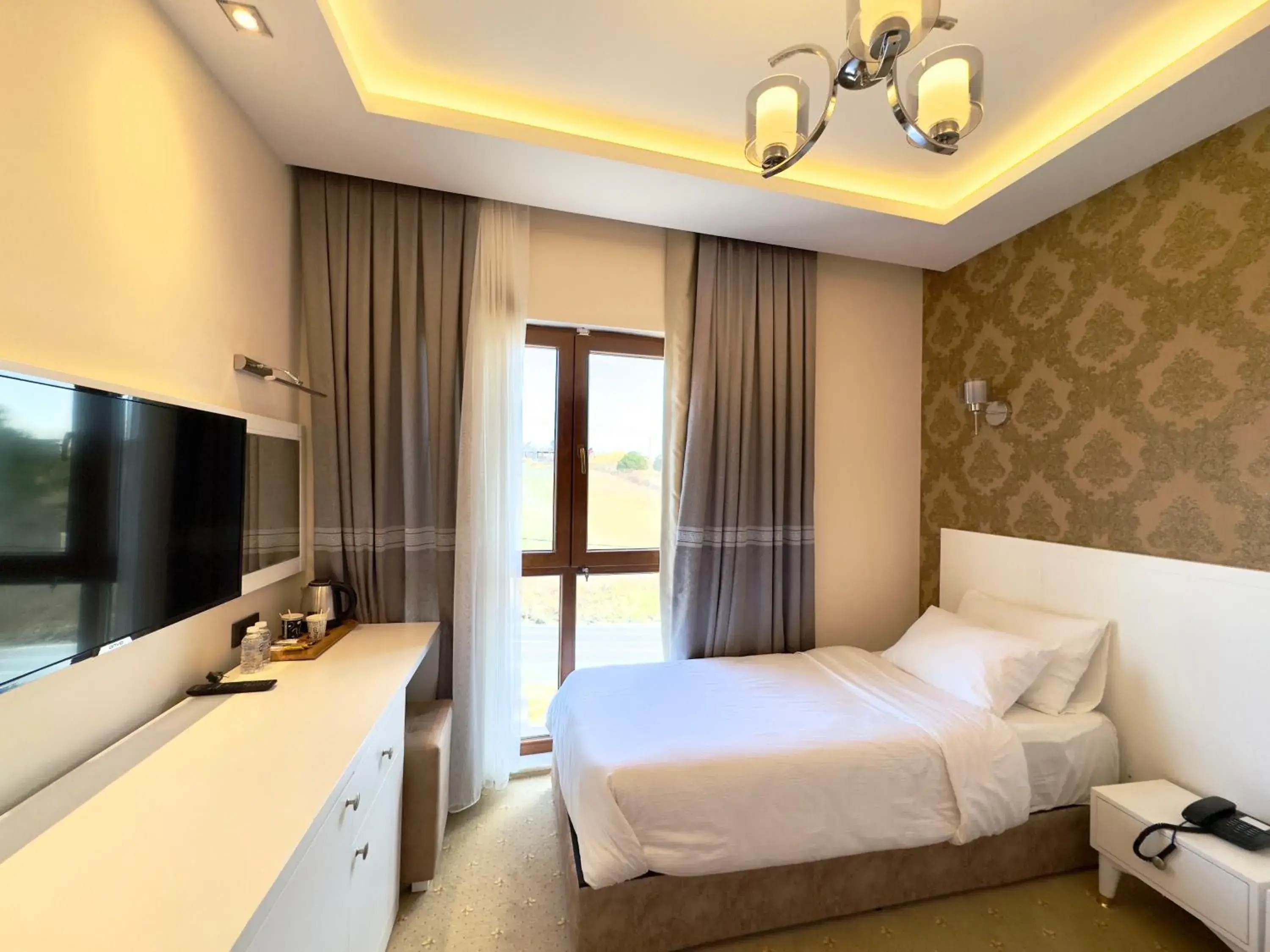 King Room with Mountain View in Green Roof Boutique Hotel & SPA Istanbul Airport King Room with Mountain View in Green Roof Boutique Hotel & SPA Istanbul Airport