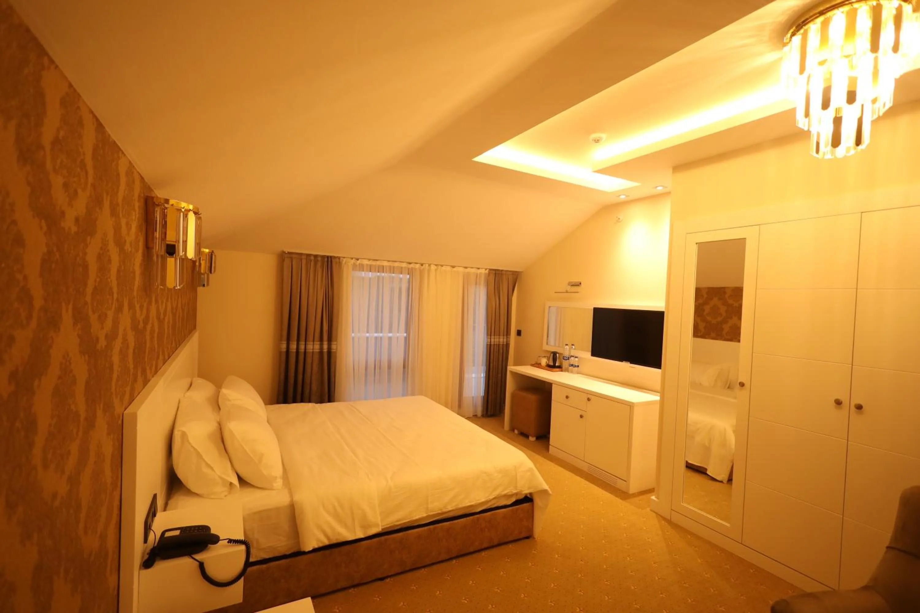 Communal lounge/ TV room, Bed in Green Roof Boutique Hotel & SPA Istanbul Airport