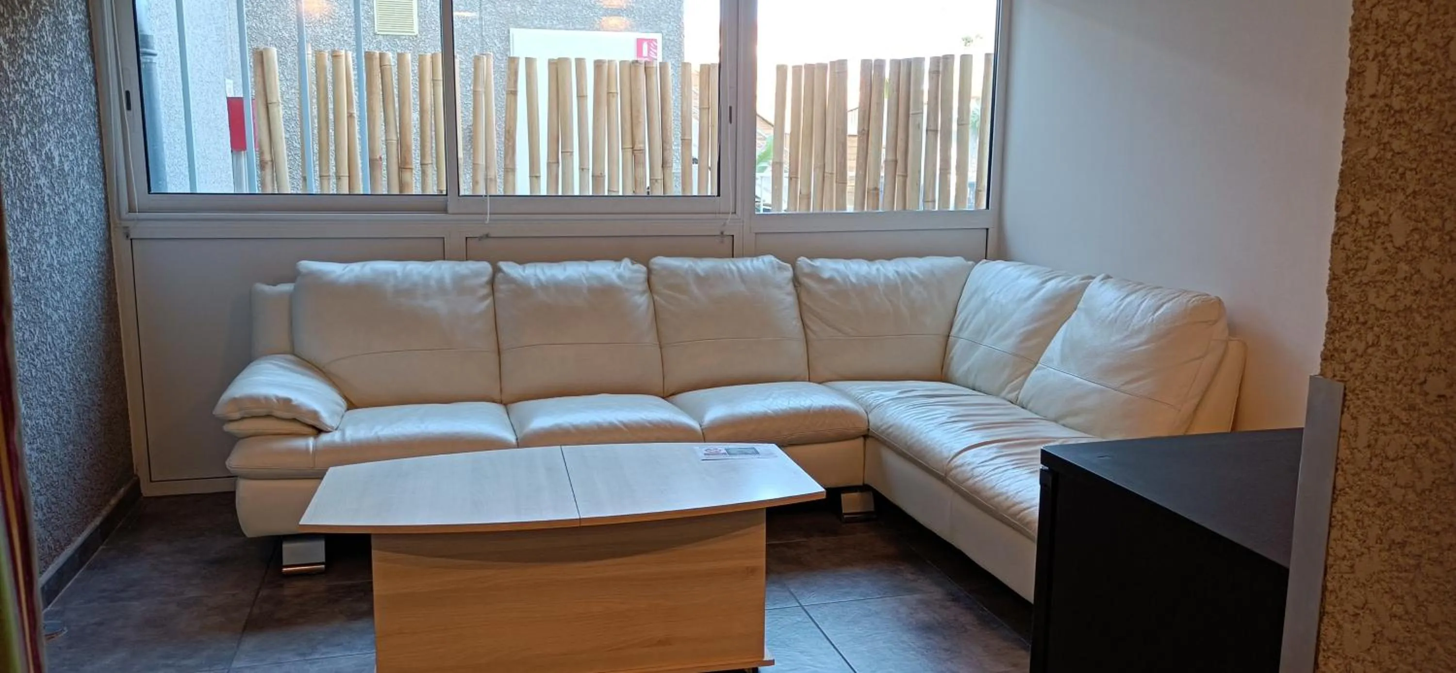 Living room in Hotel Le Majestic Canet plage