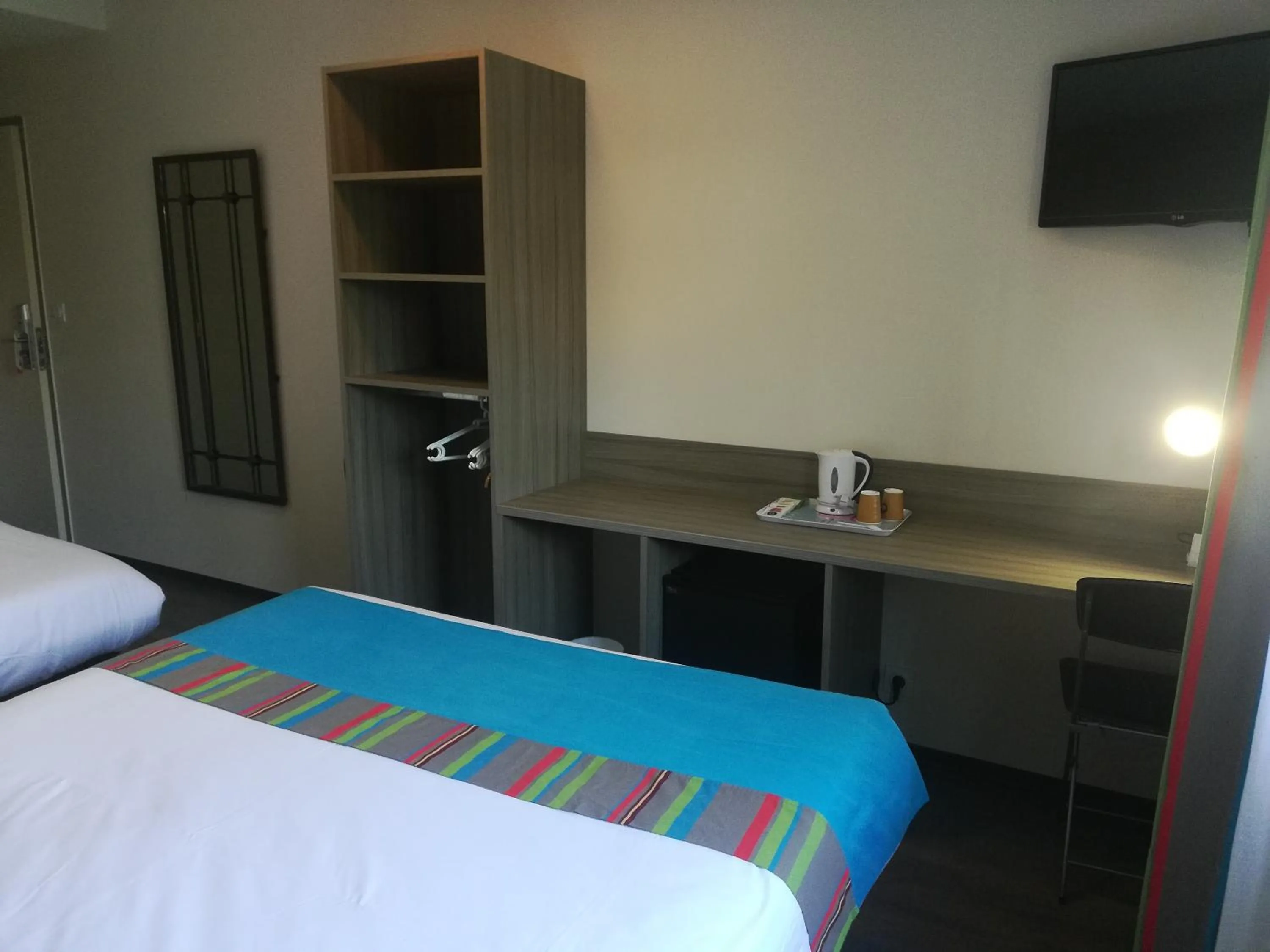 Bed in Hotel Le Majestic Canet plage