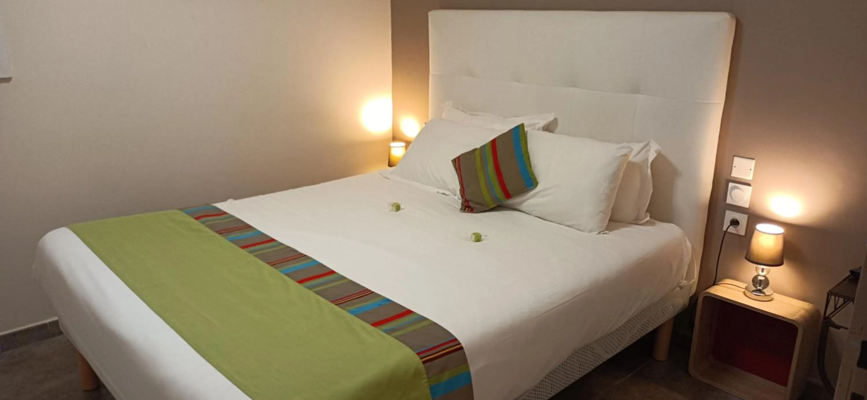 Bed in Hotel Le Majestic Canet plage