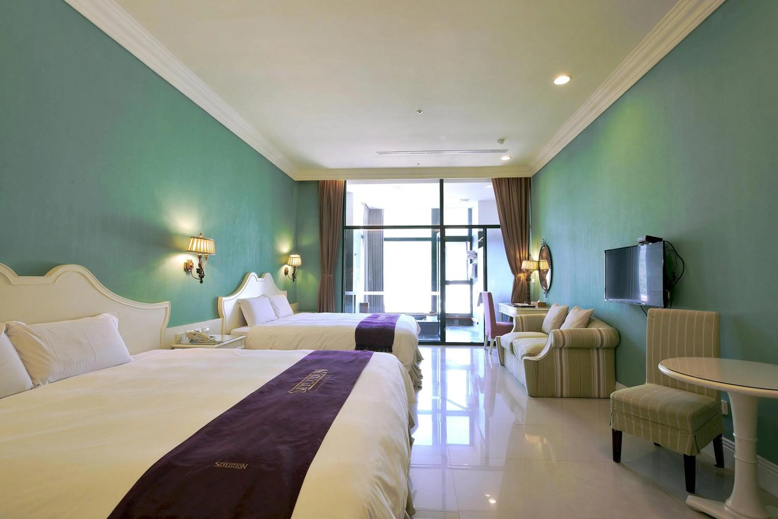 Bed in Muen Hot Spring Hotel