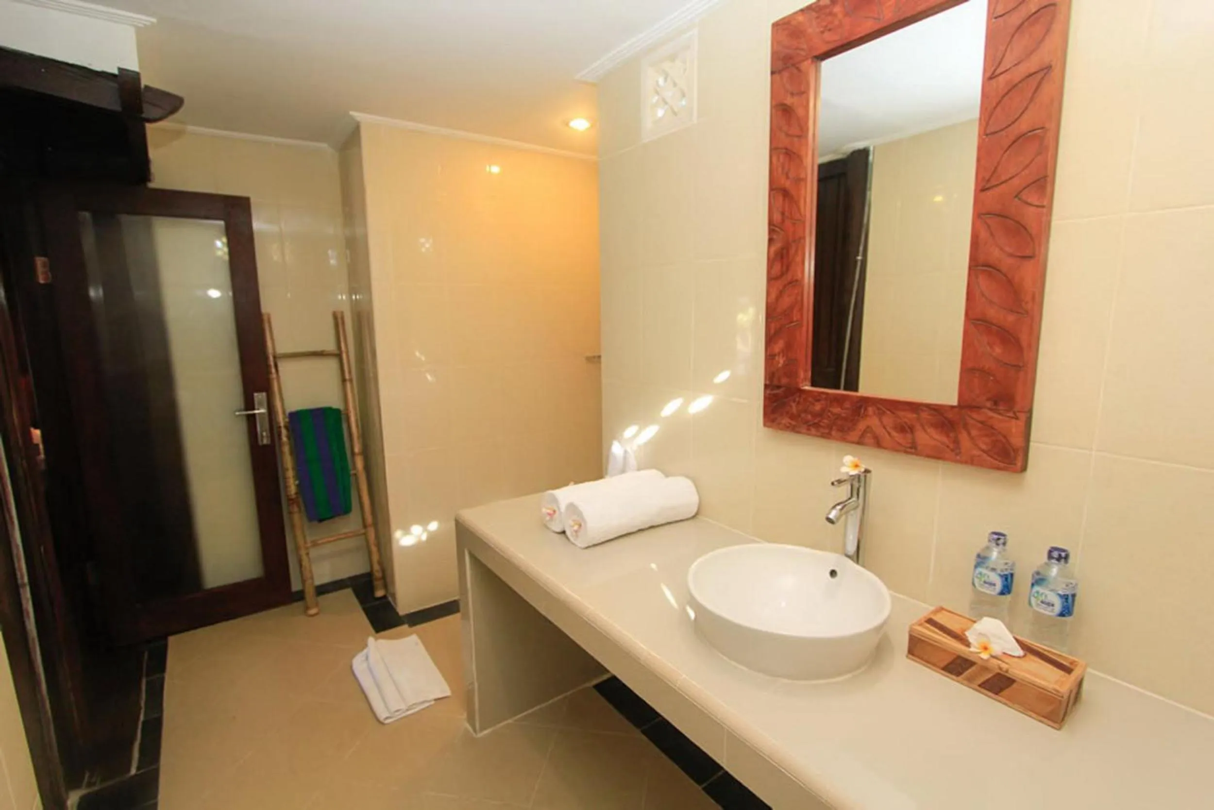 Bathroom in Radiant Jepun Villa
