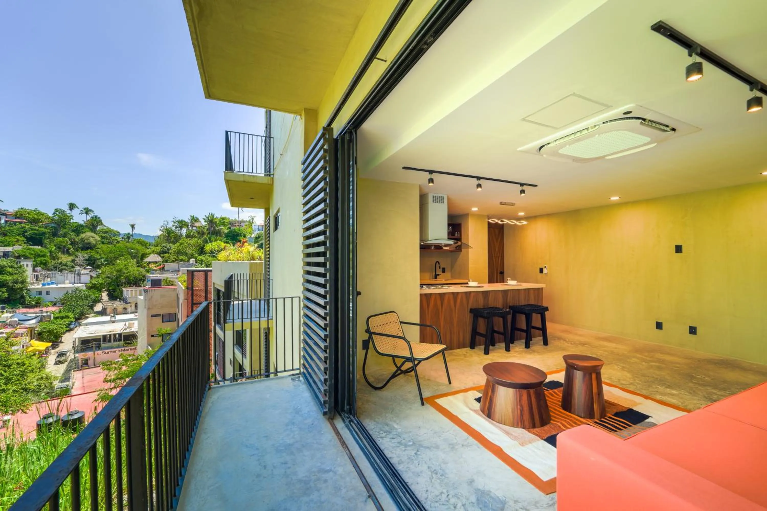 Property building in Maramara Centro