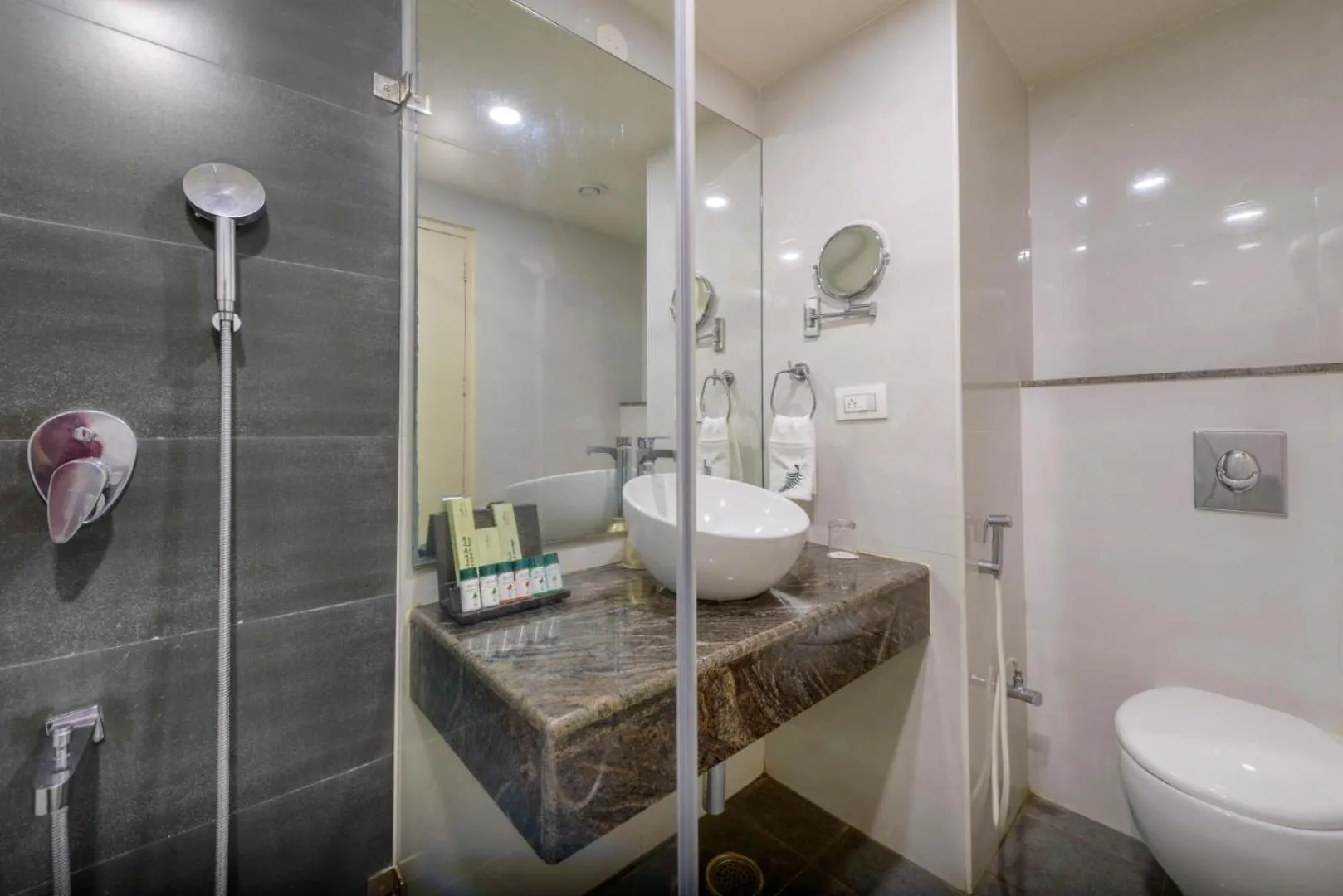 Shower in The Fern Residency - Yeshwanthpur