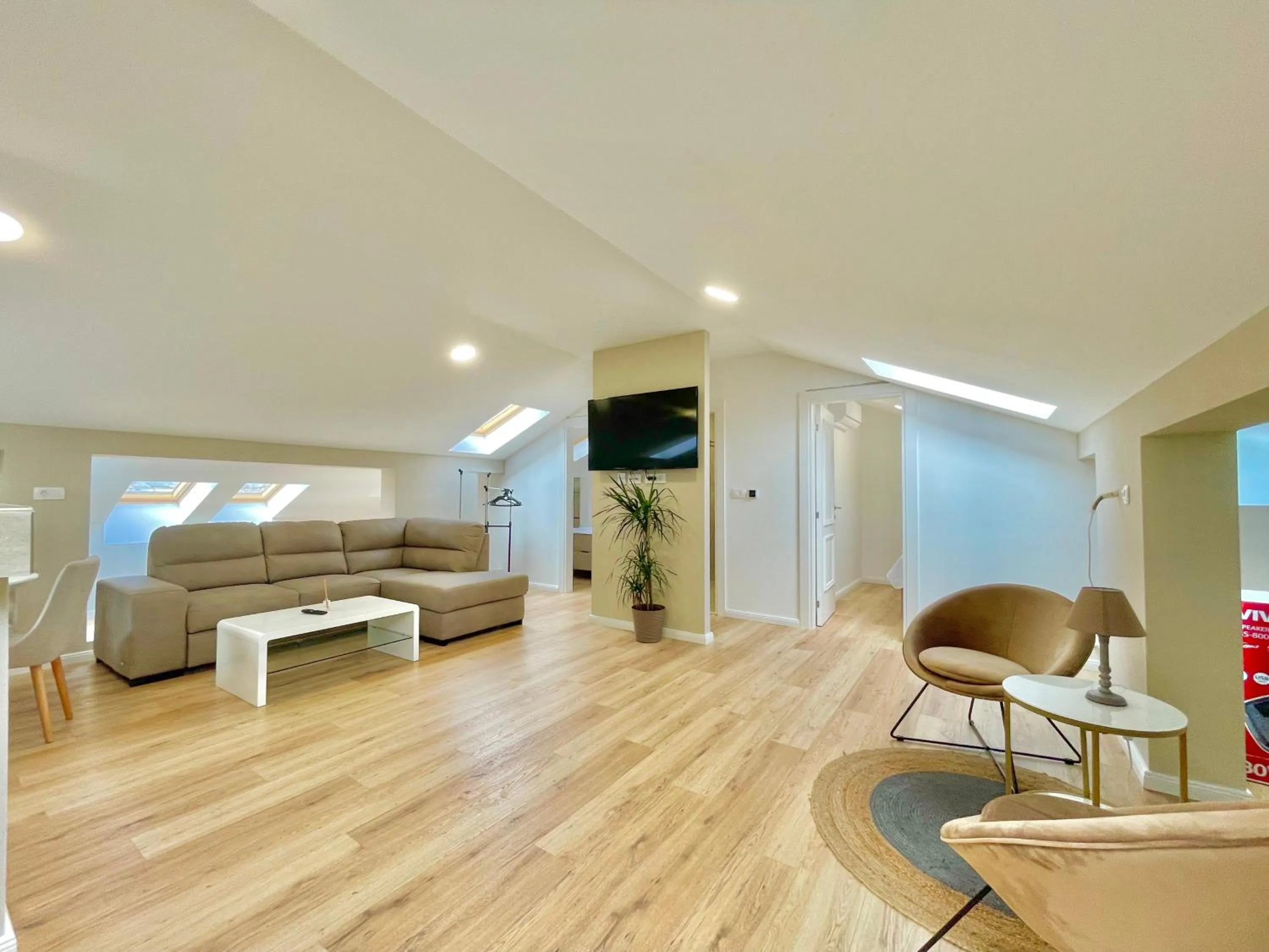 TV and multimedia in Comfort Apartments Pasha