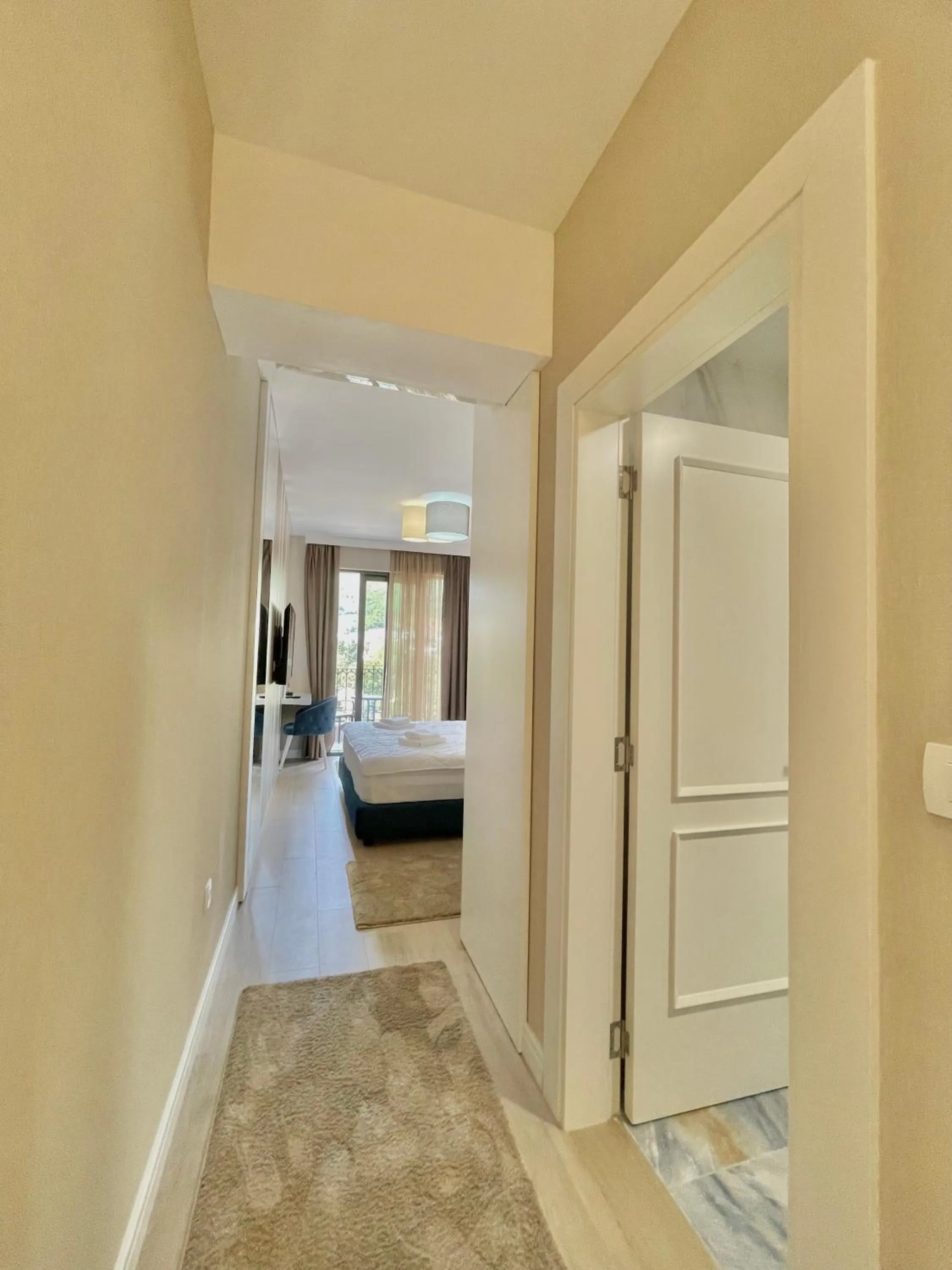 Bed in Comfort Apartments Pasha