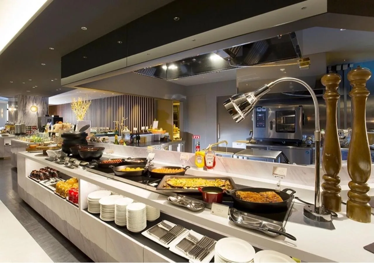 Restaurant/places to eat in Hotel Emisia Sapporo