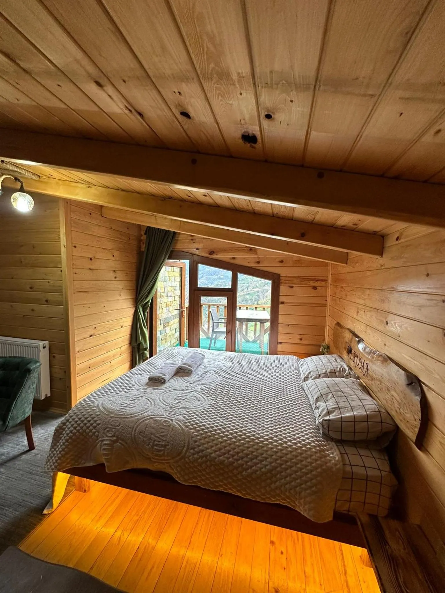 Bed in Peruma otel bungalov