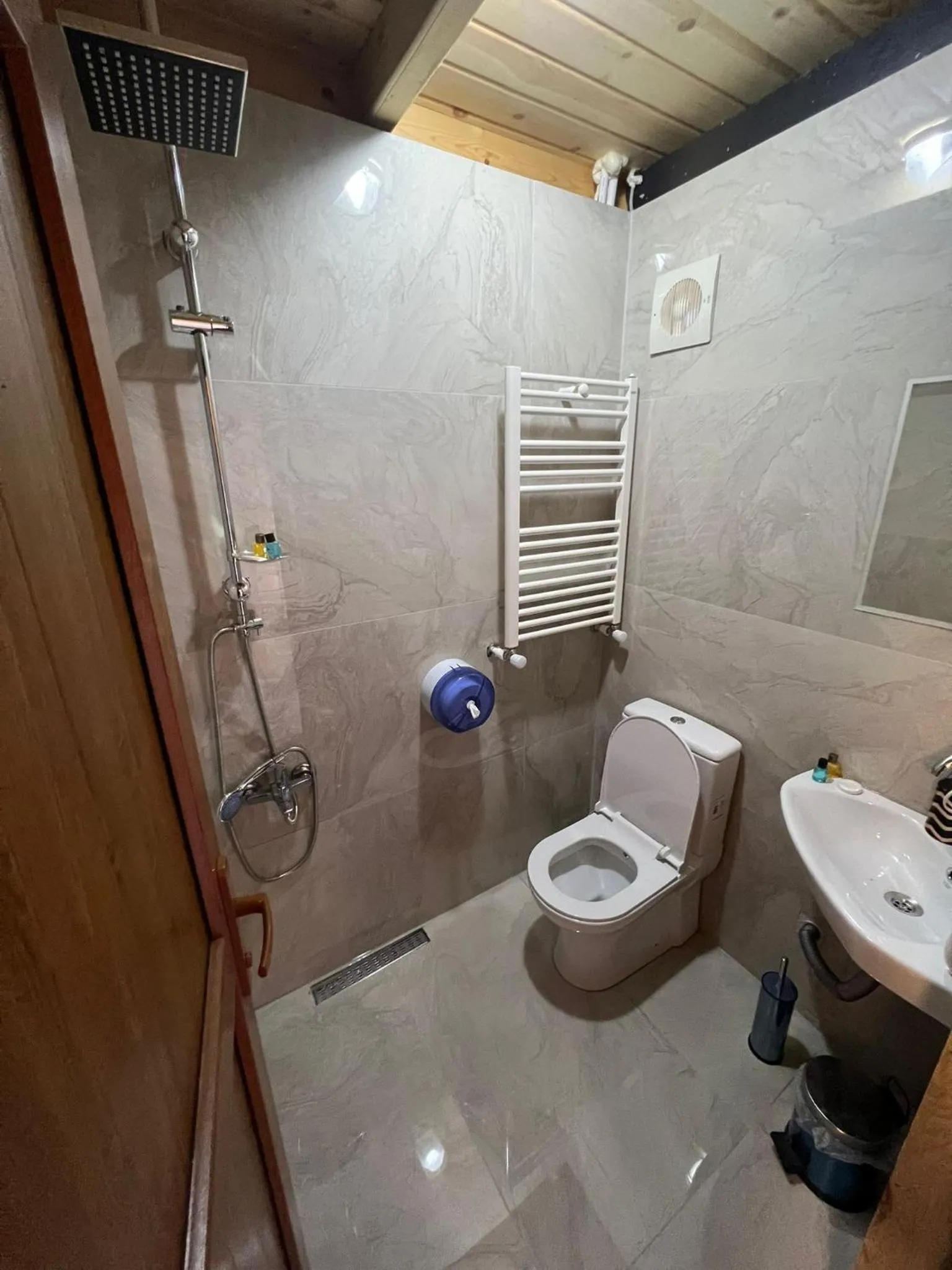 Peruma otel bungalov