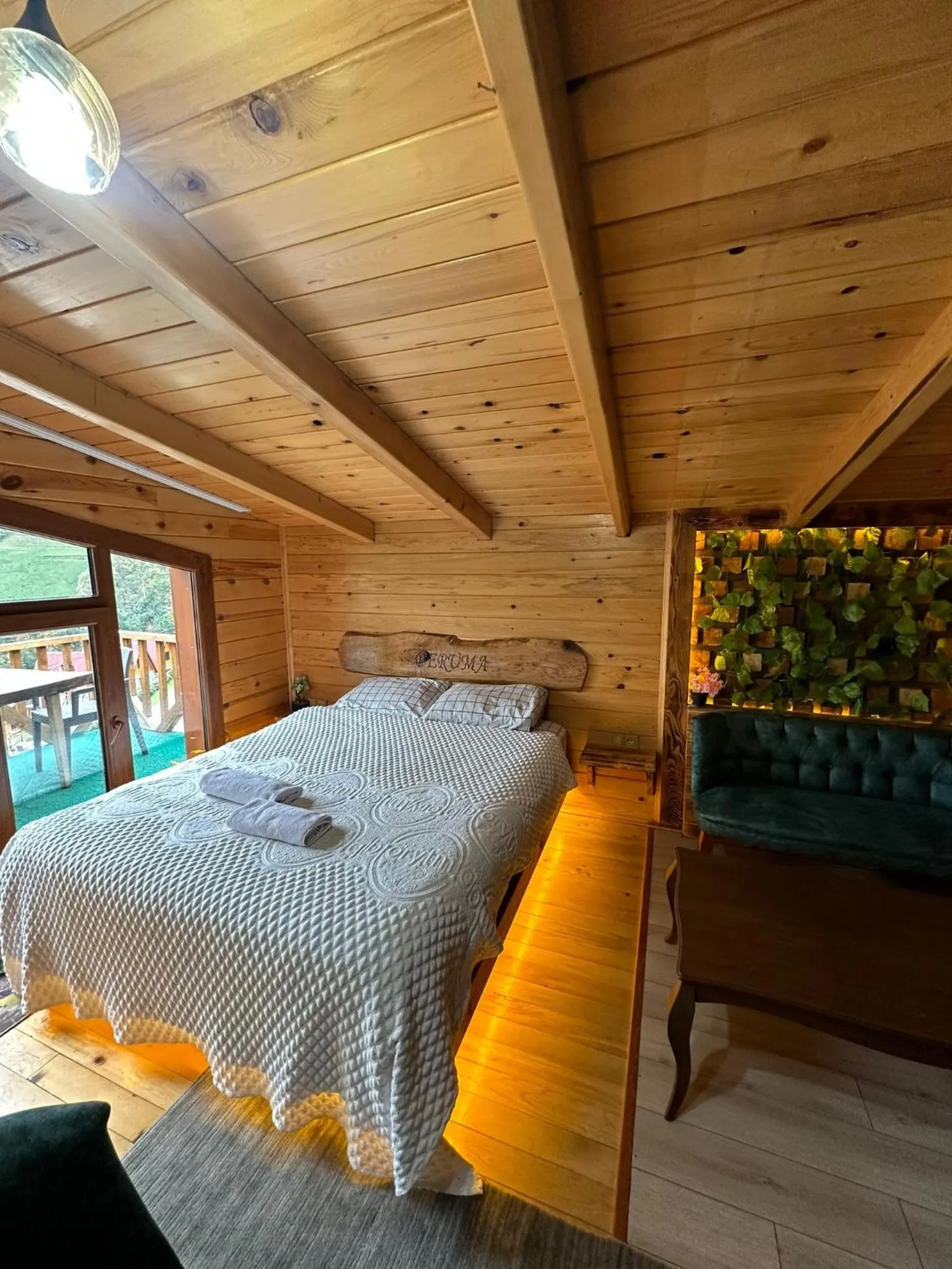 Bed in Peruma otel bungalov