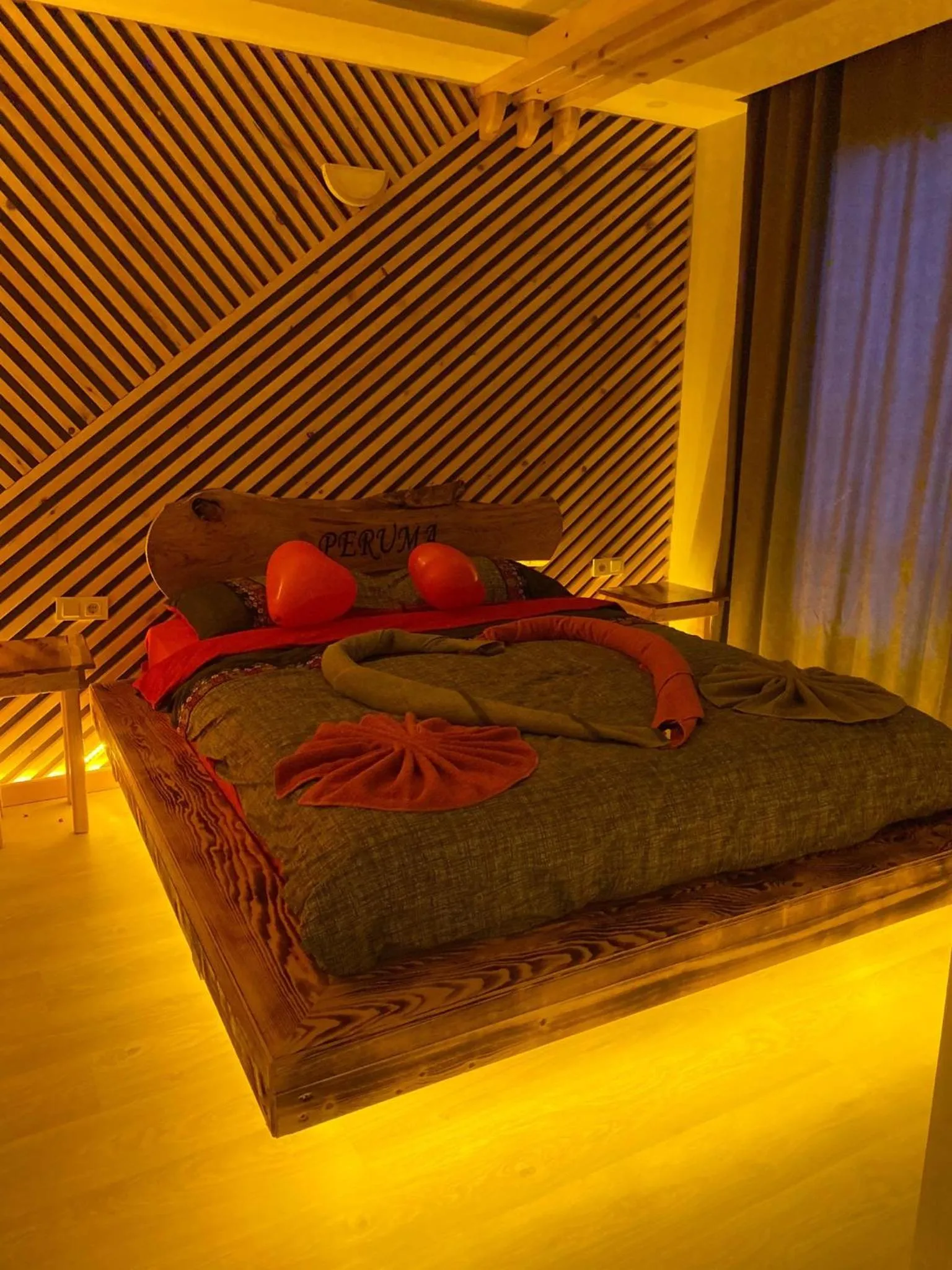 Bed in Peruma otel bungalov