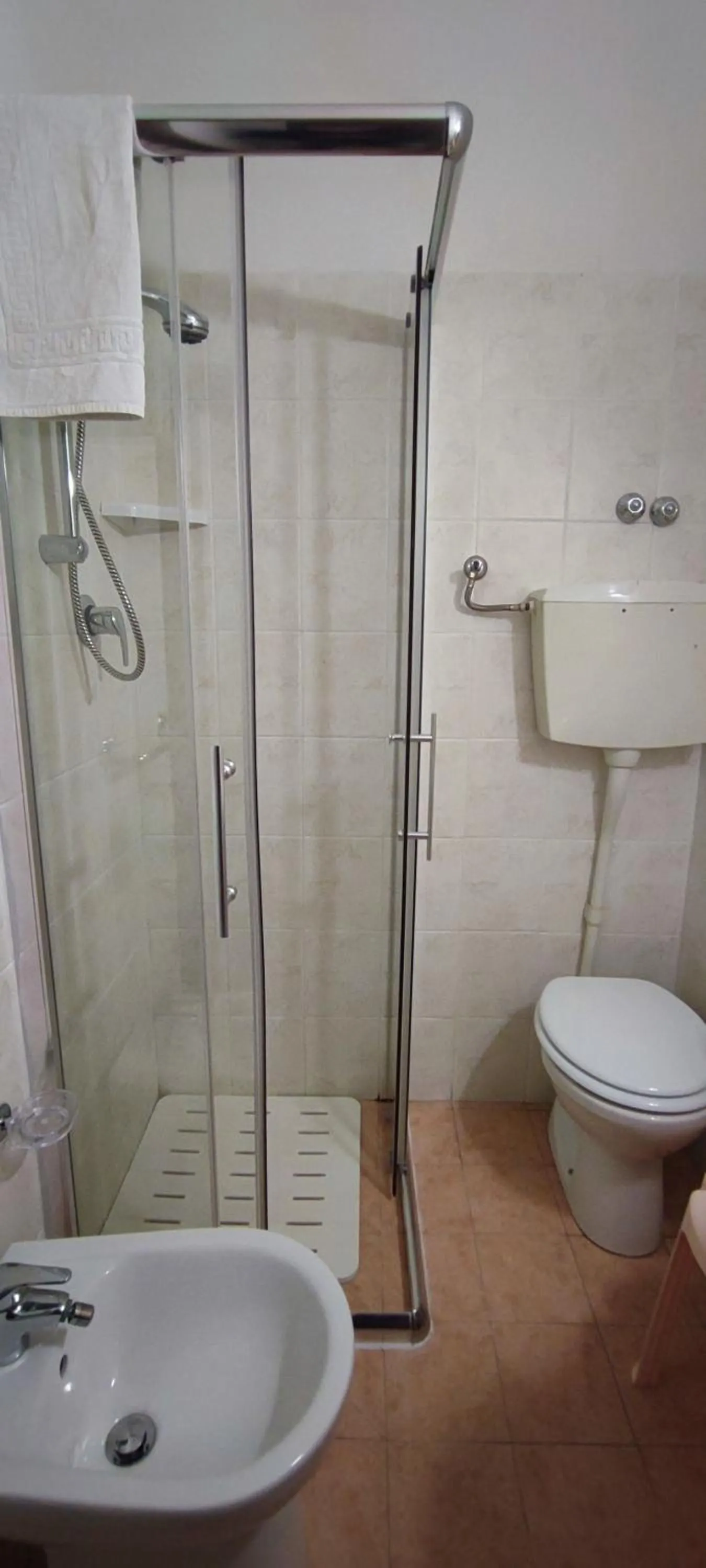 Bathroom in Hotel Zeus Lido di Classe Room Only