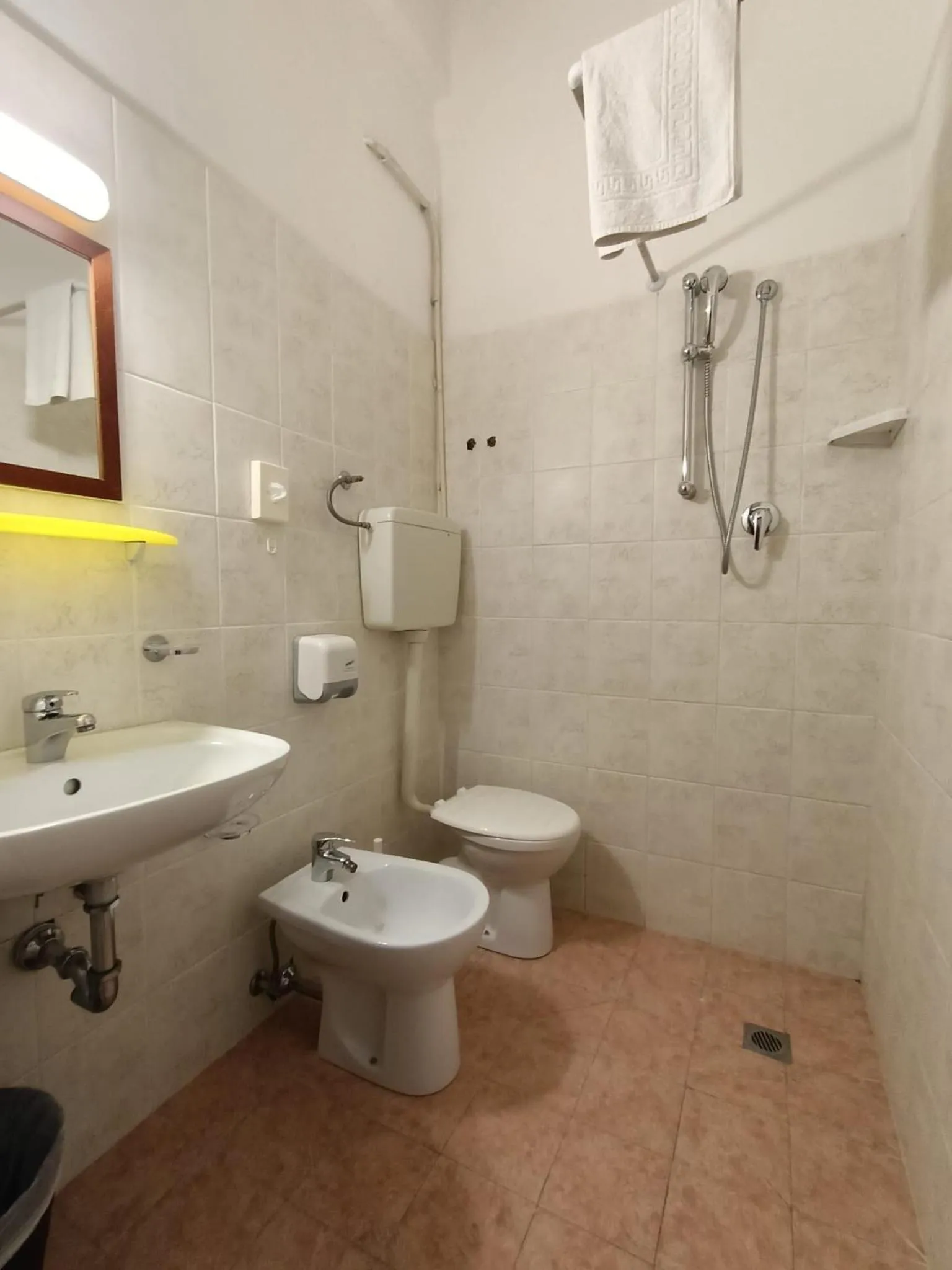 Bathroom in Hotel Zeus Lido di Classe Room Only