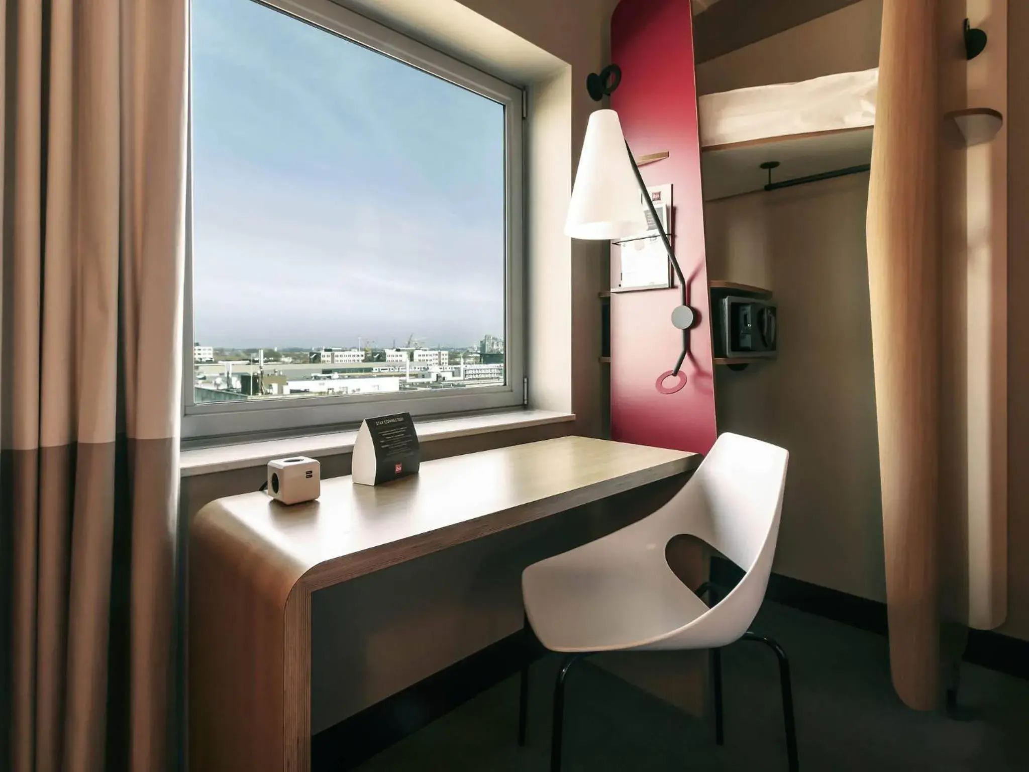 Business Room  with City View in ibis Amsterdam City West Business Room  with City View in ibis Amsterdam City West