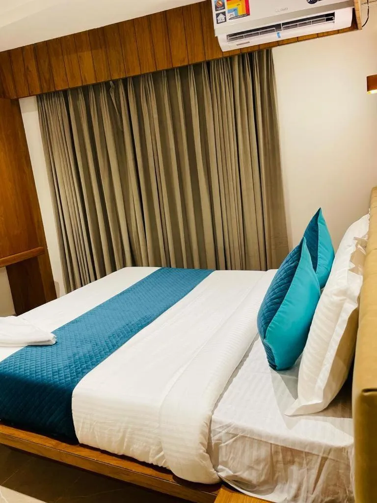 Bedroom, Bed in Hotel Emora Tree