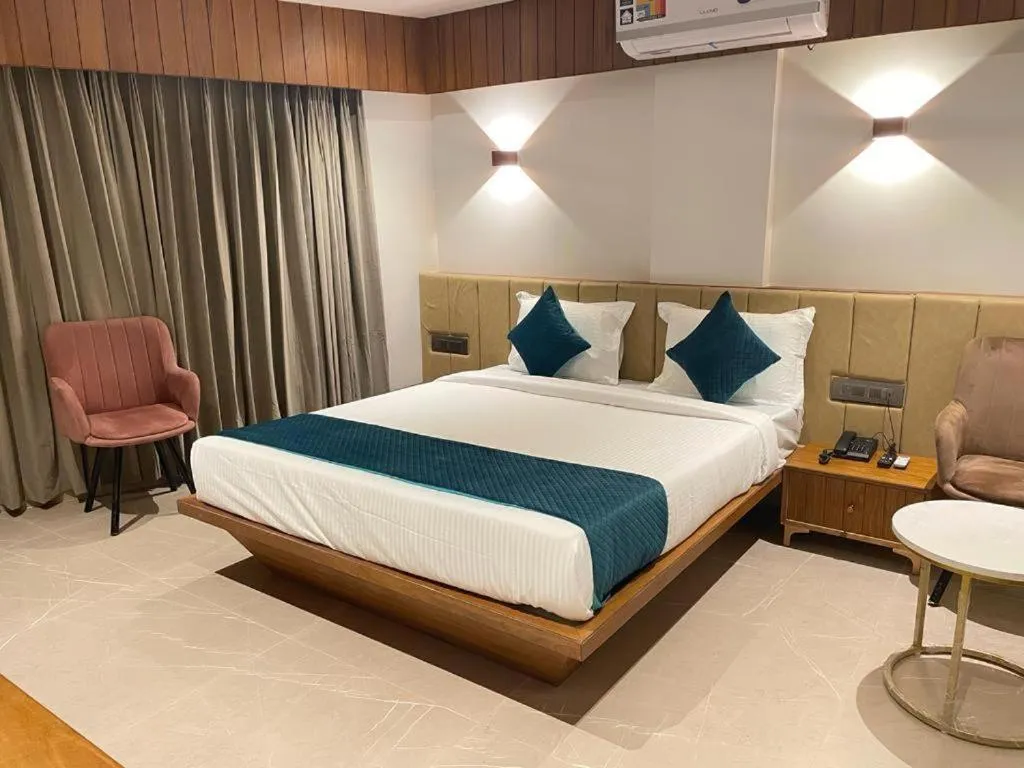 Bedroom, Bed in Hotel Emora Tree