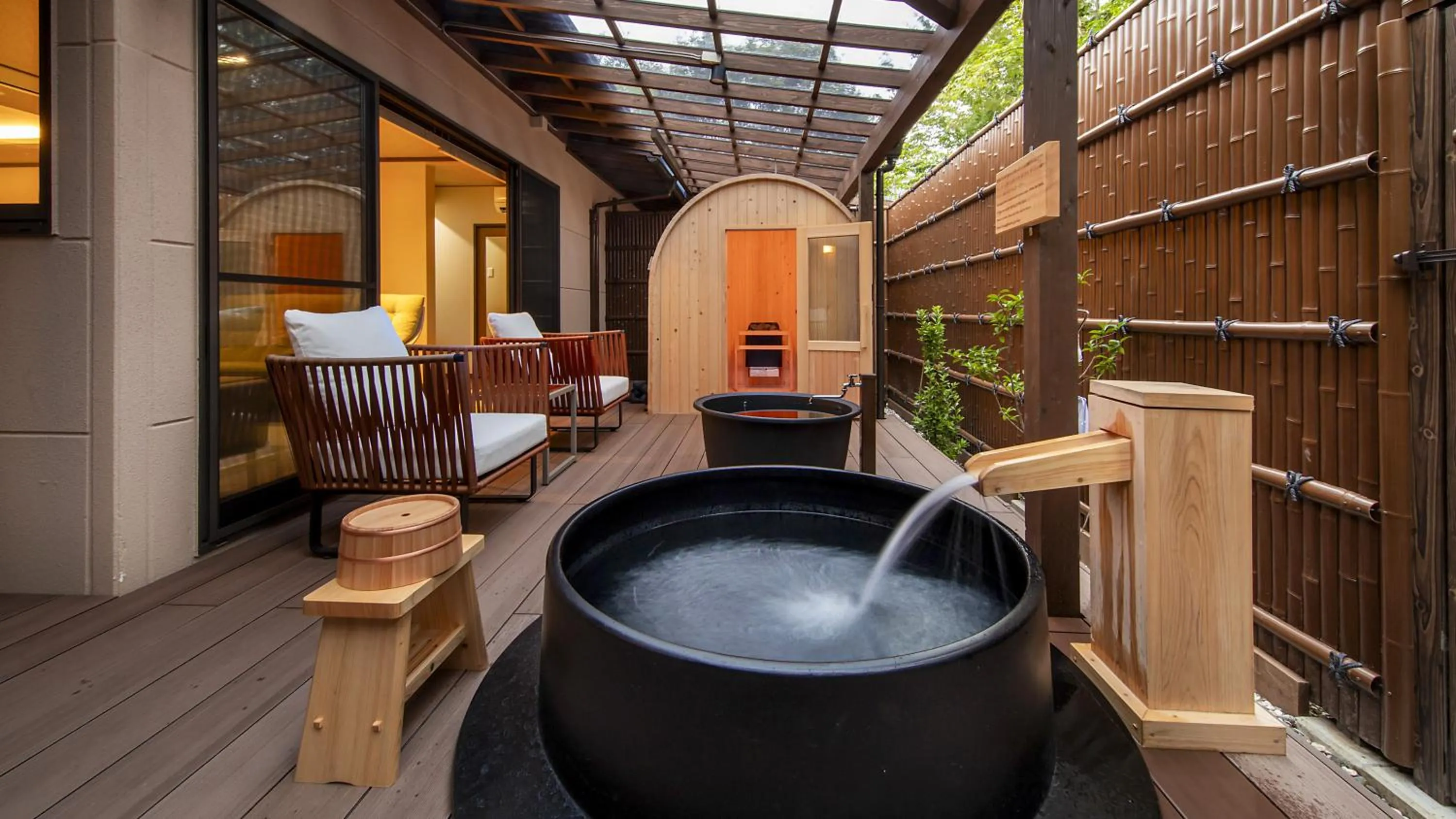 Hanare no yado Kamigakure