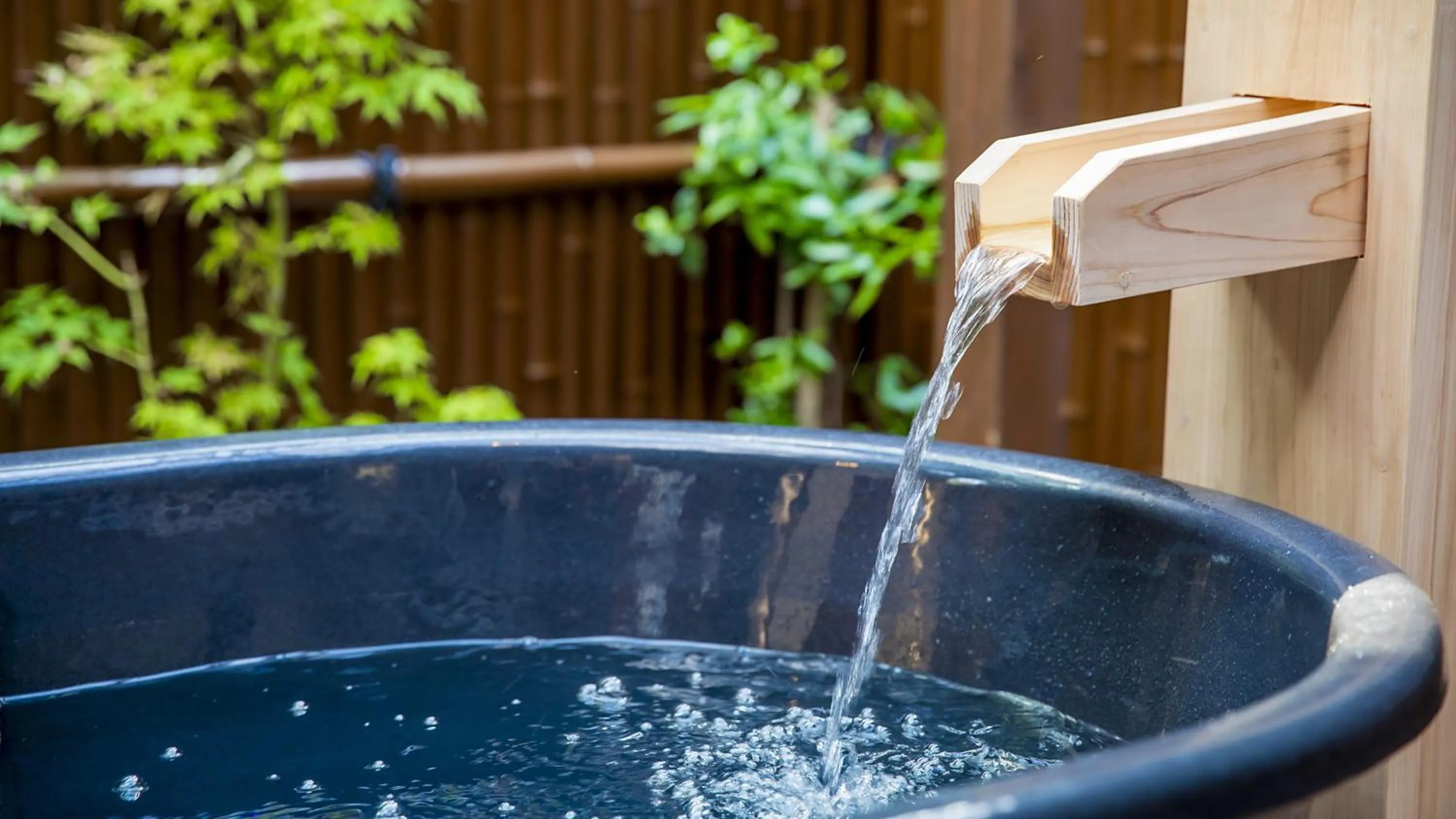 Hanare no yado Kamigakure