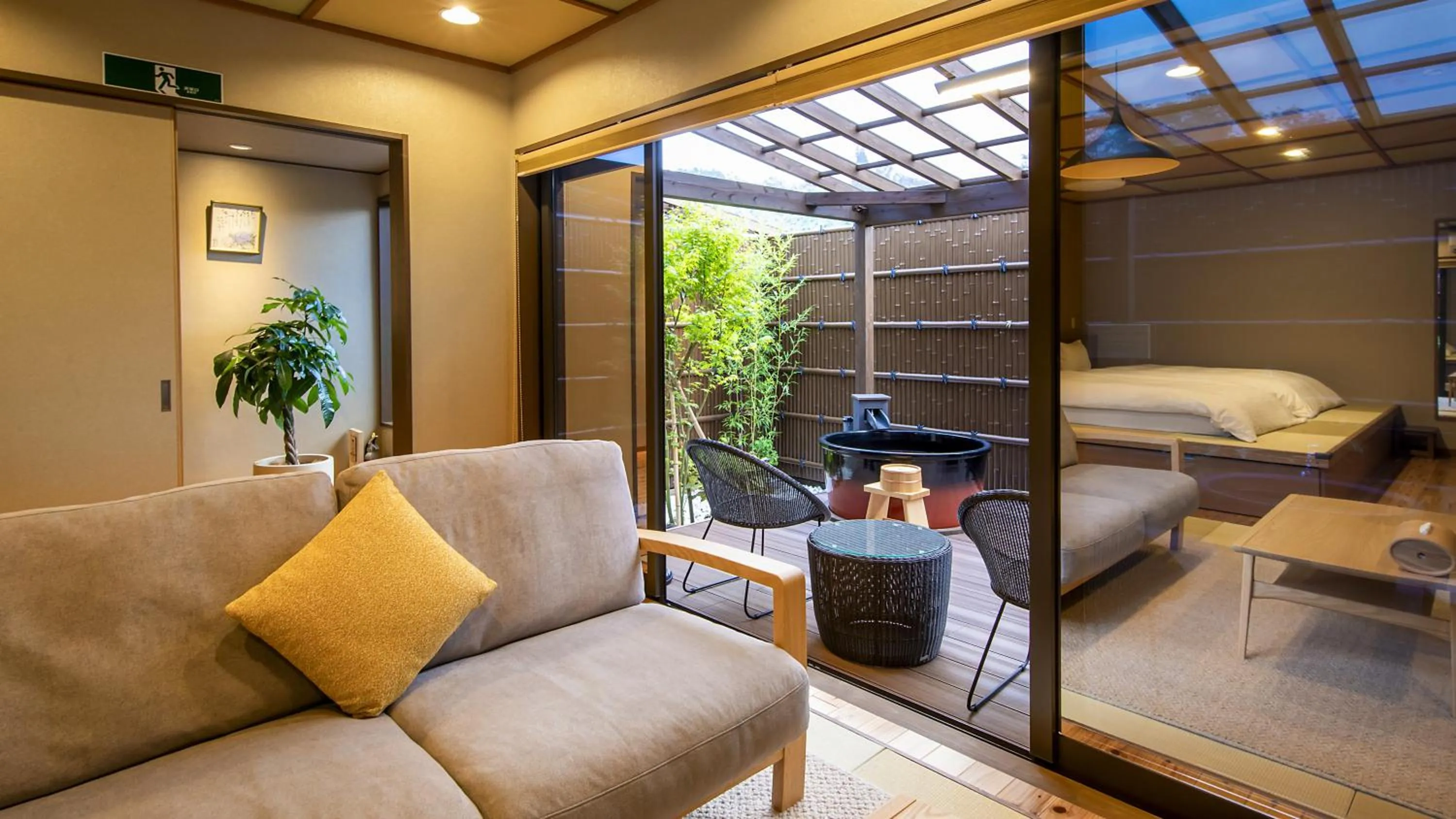 Hanare no yado Kamigakure