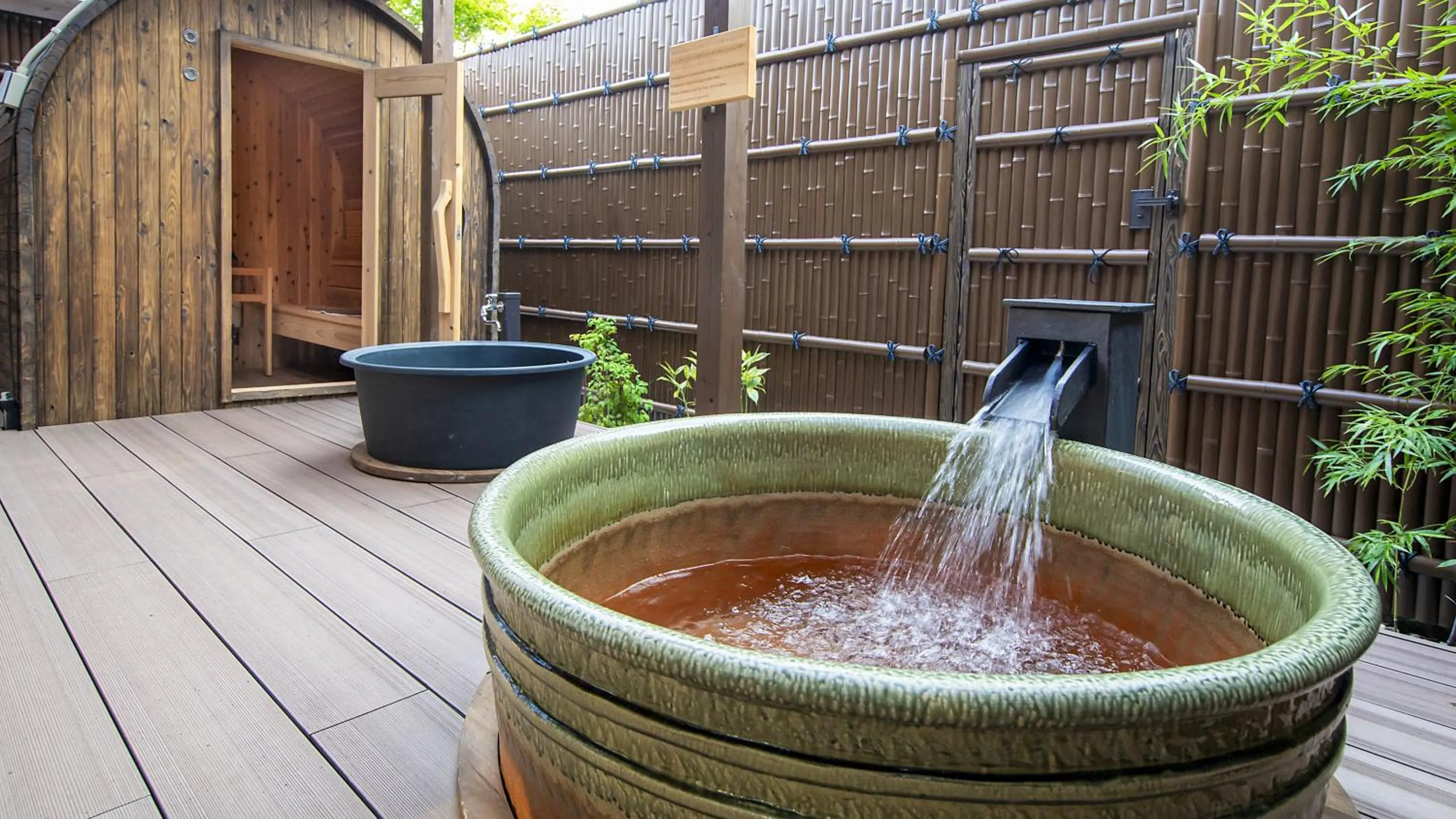 Hanare no yado Kamigakure