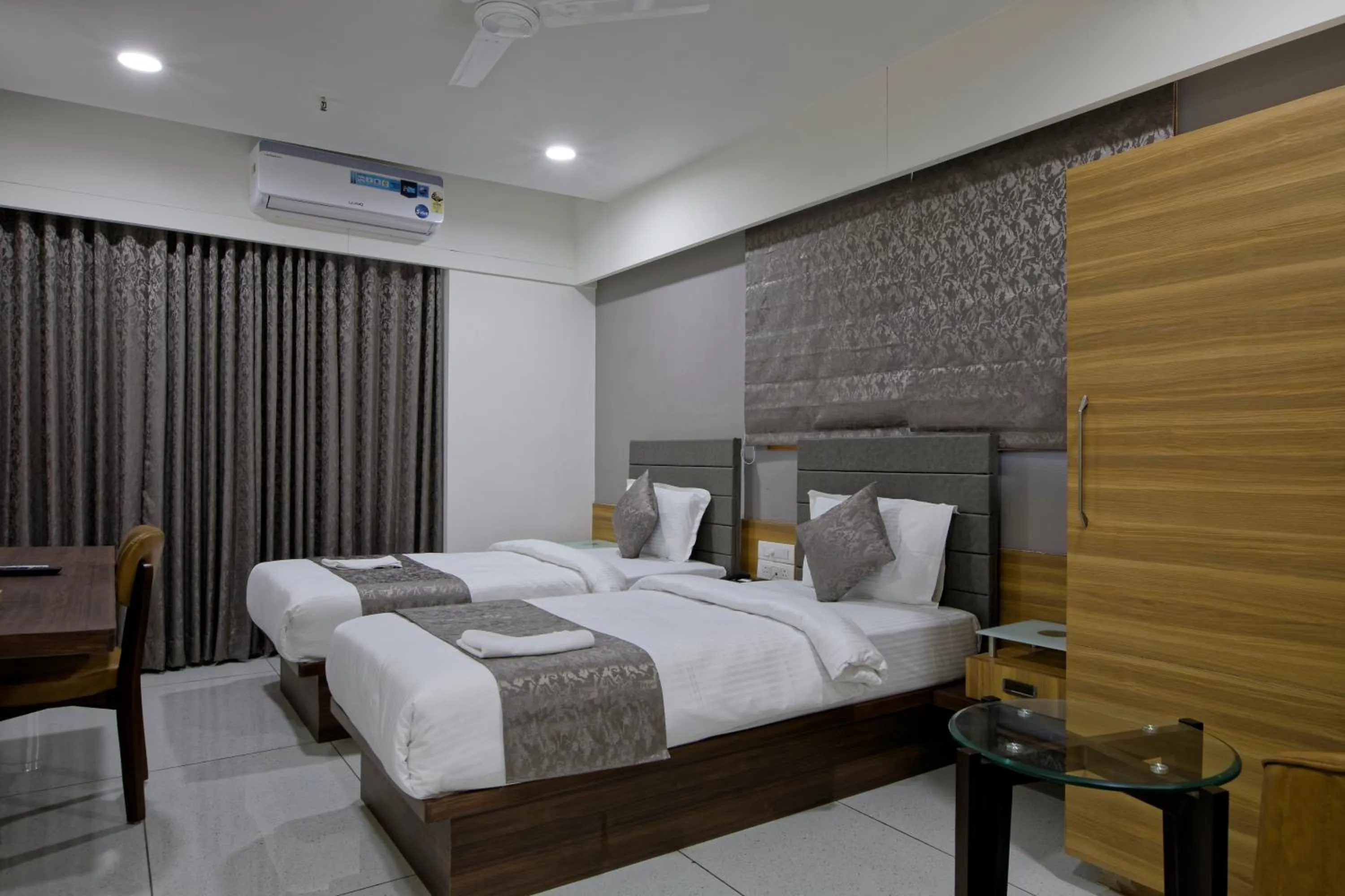 Bed in HOTEL AURELLIA