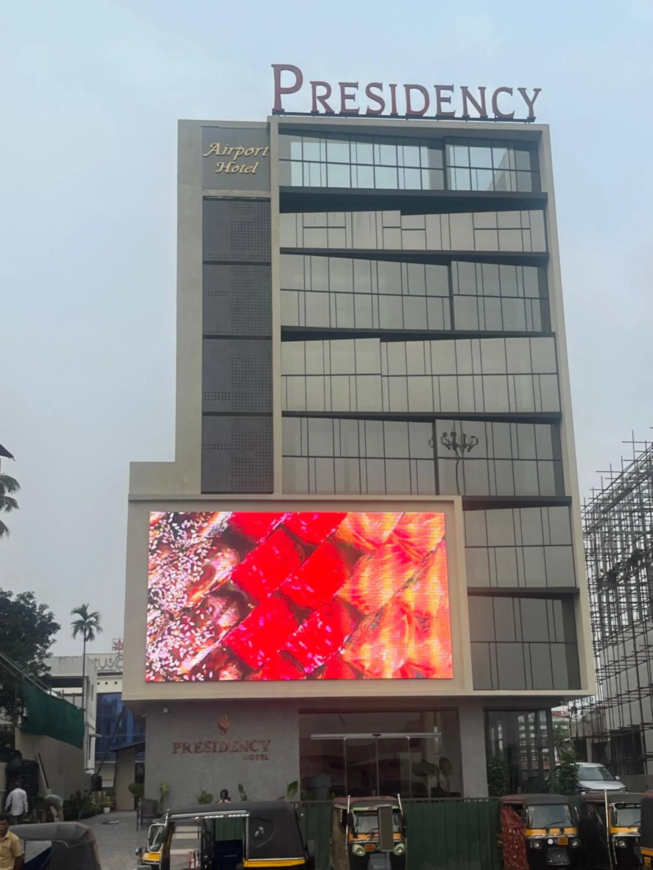 Property building in PRESIDENCY AIRPORT HOTEL