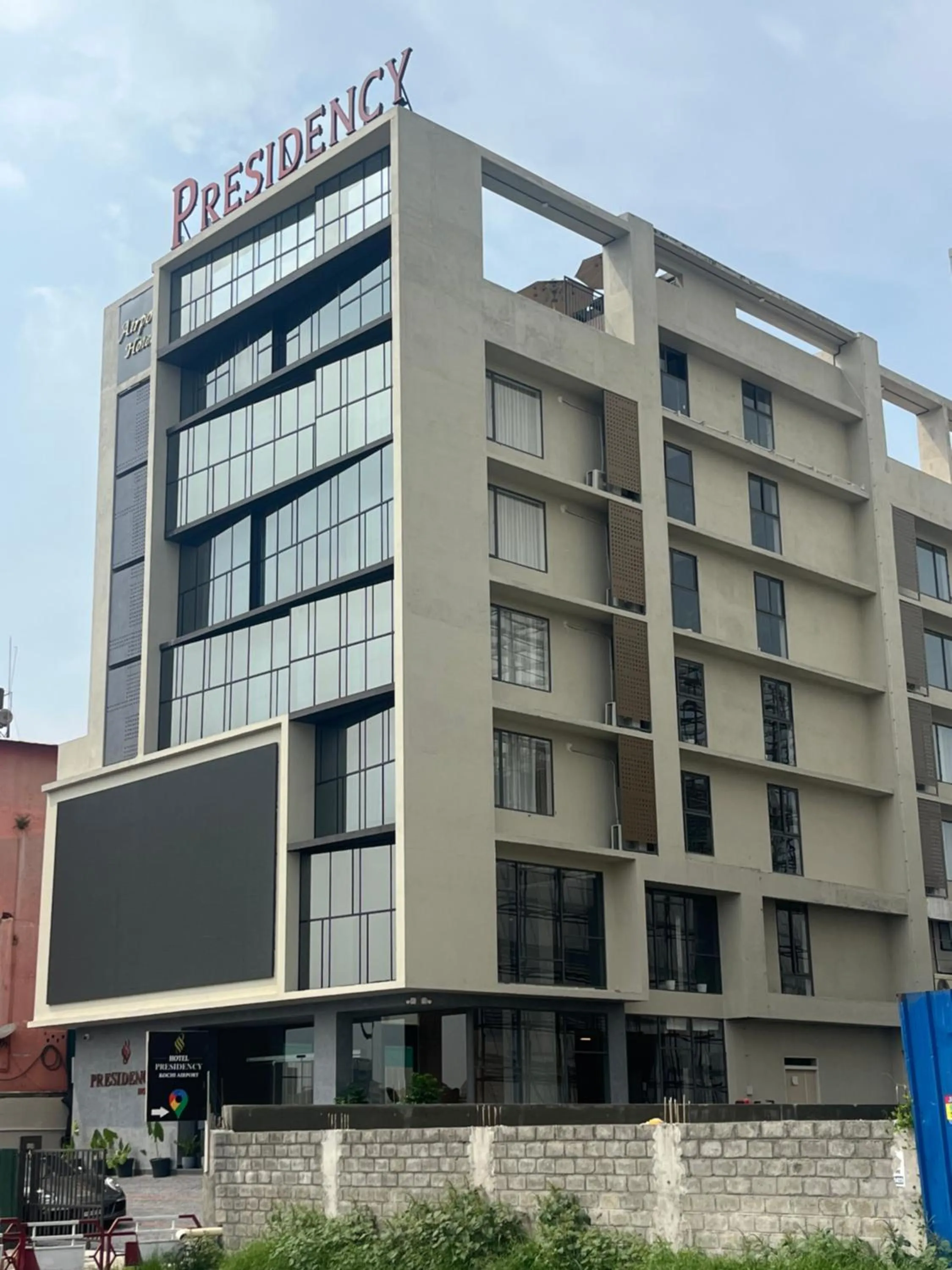 Property building in PRESIDENCY AIRPORT HOTEL
