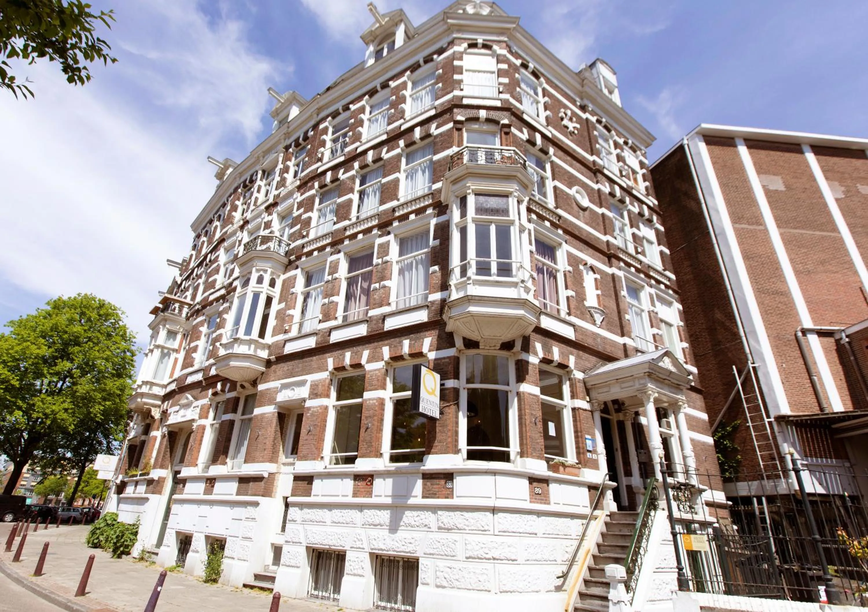 Property building in Quentin Amsterdam Hotel