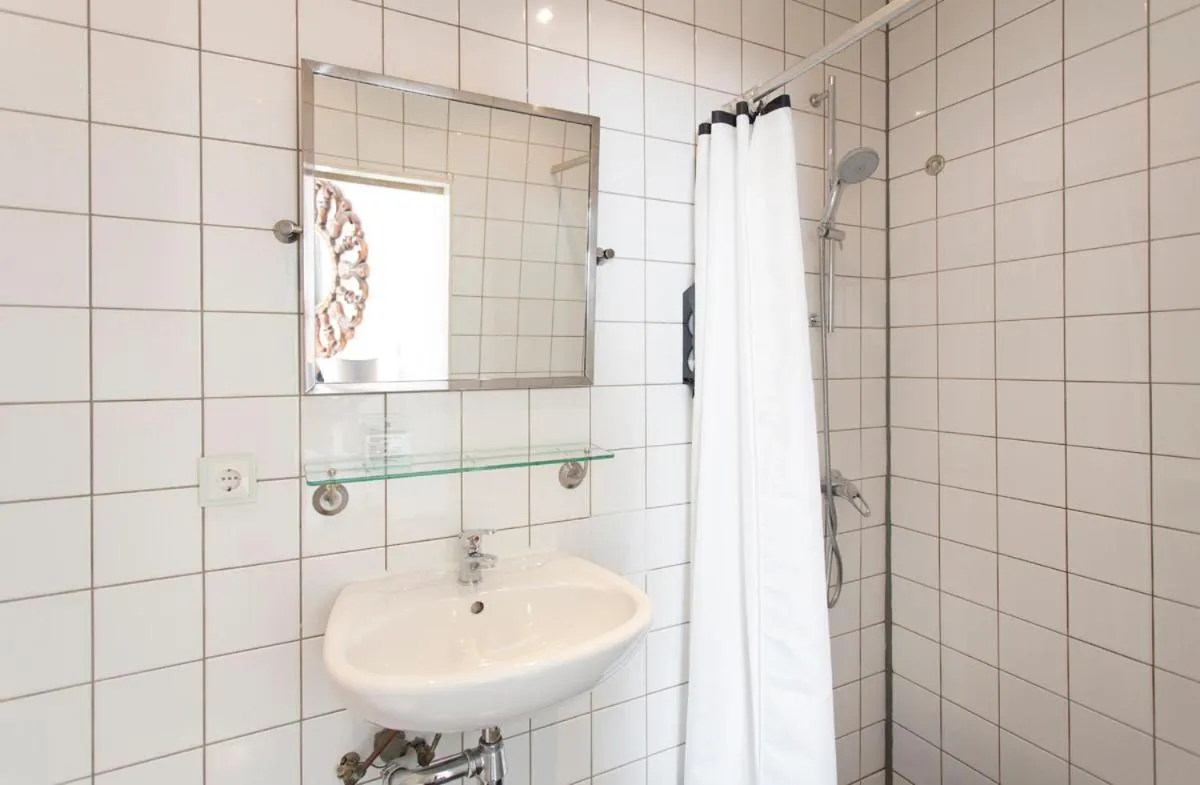 Bathroom in Quentin Amsterdam Hotel