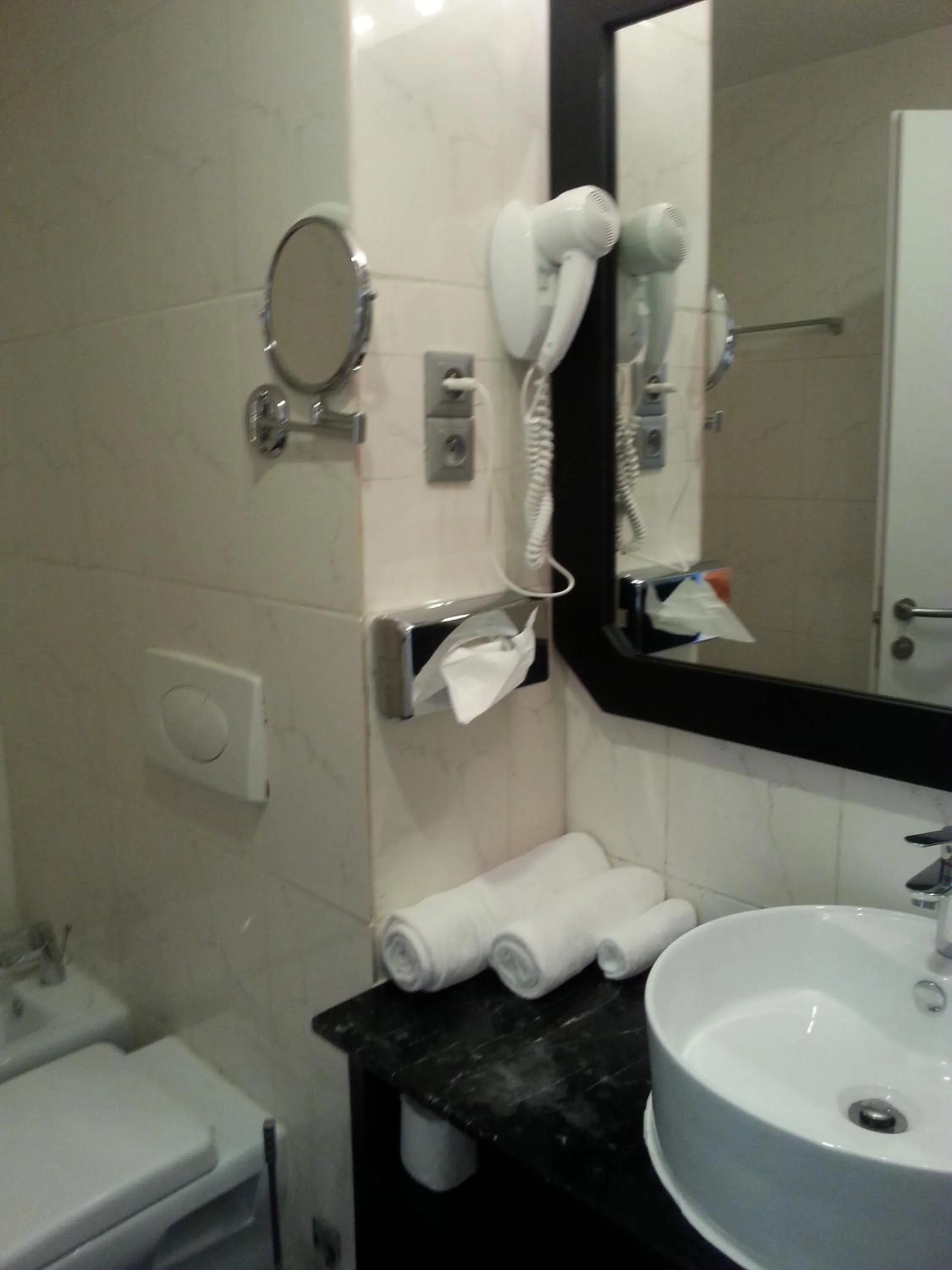 Bathroom in Benin Royal Hotel