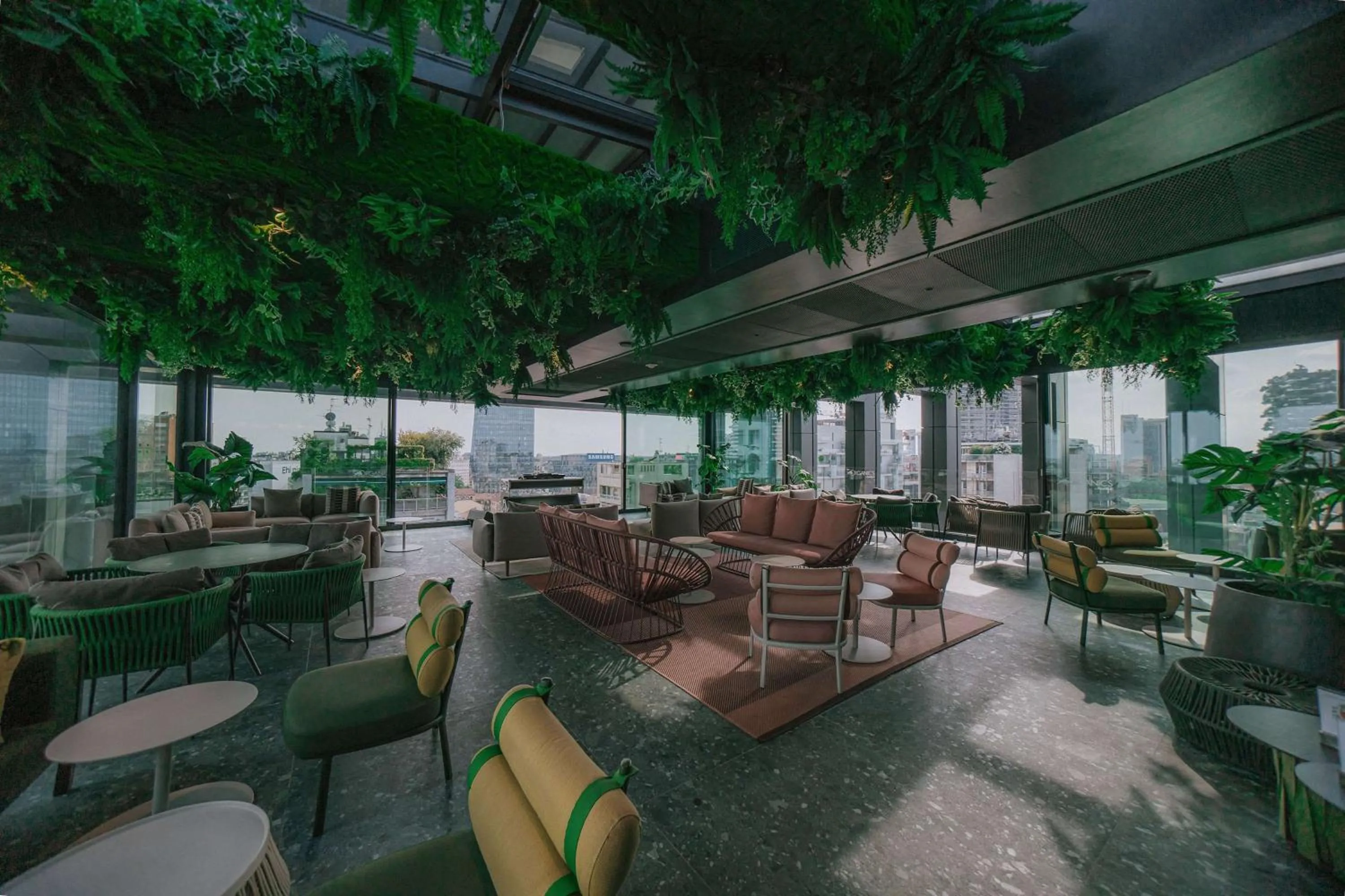 Lounge or bar in Hyatt Centric Milan Centrale